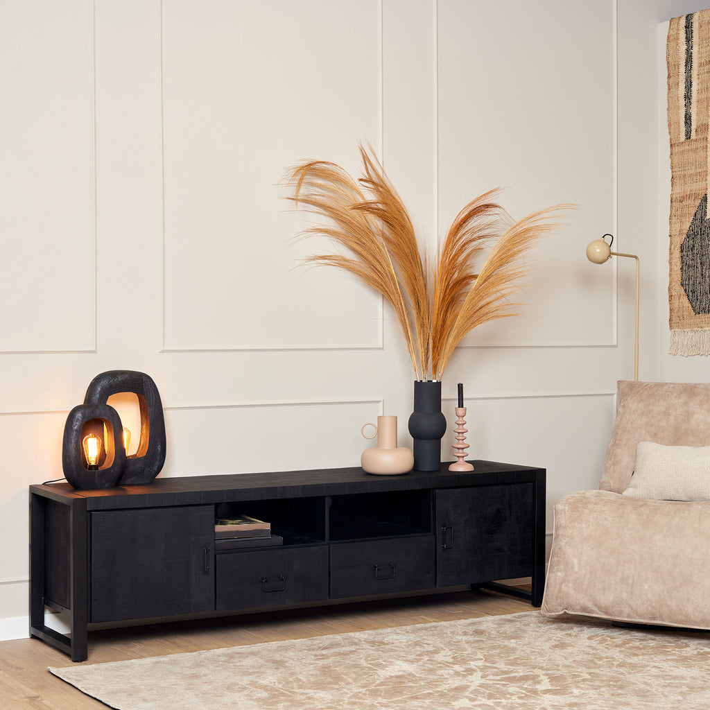 TV-Board Bori Schwarz – Mangoholz & Metall mit 2 Türen, 2 Schubladen & 2 offenen Fächern, 200 x 45 x 55 cm