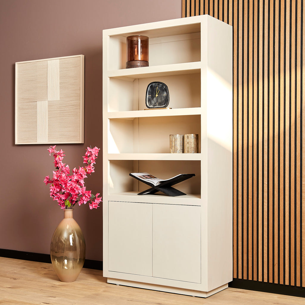 Bücherregal Bali 90x45x200 cm – Mangoholz Regal mit Sand-Finish, offenen Fächern & grifflosen Türen