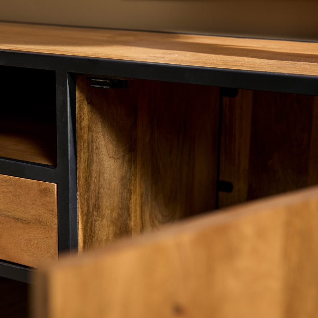 Tv-Schrank Denver | Mangoholz und Stahl | 180 cm