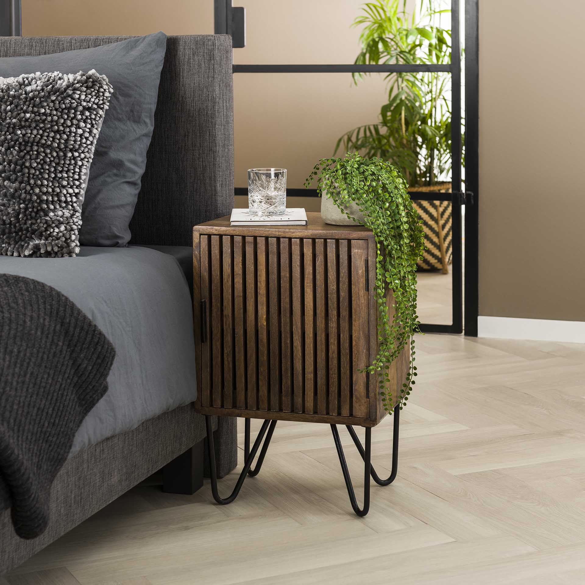 Beistelltisch – Calda Pure – Massivholz Mango Sandfarbe