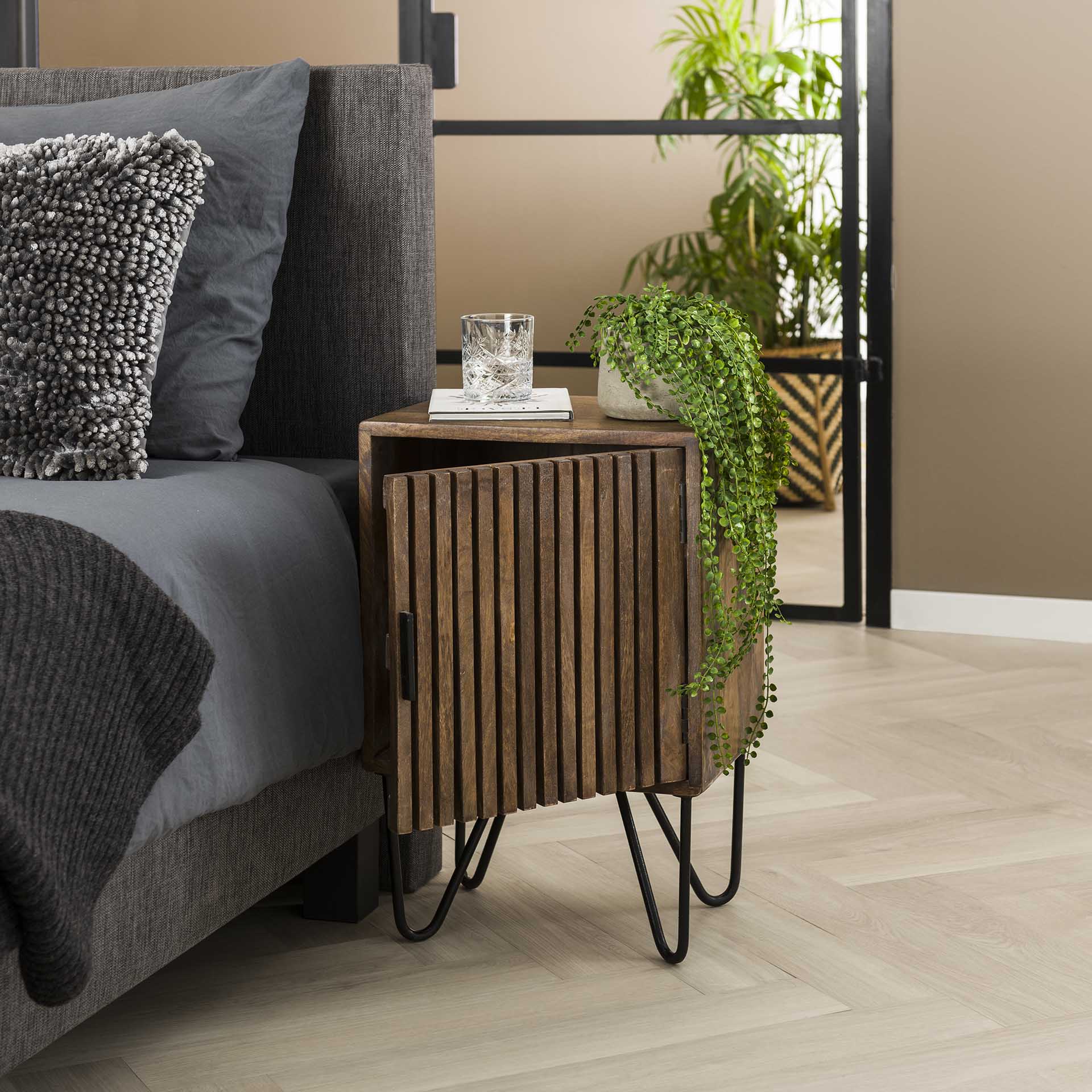 Beistelltisch – Calda Pure – Massivholz Mango Sandfarbe