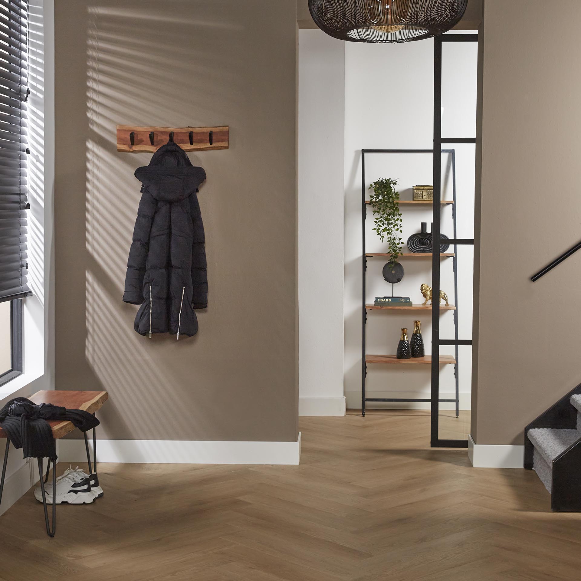Garderobe – Prisma Pure – Massivholz Akazie natur