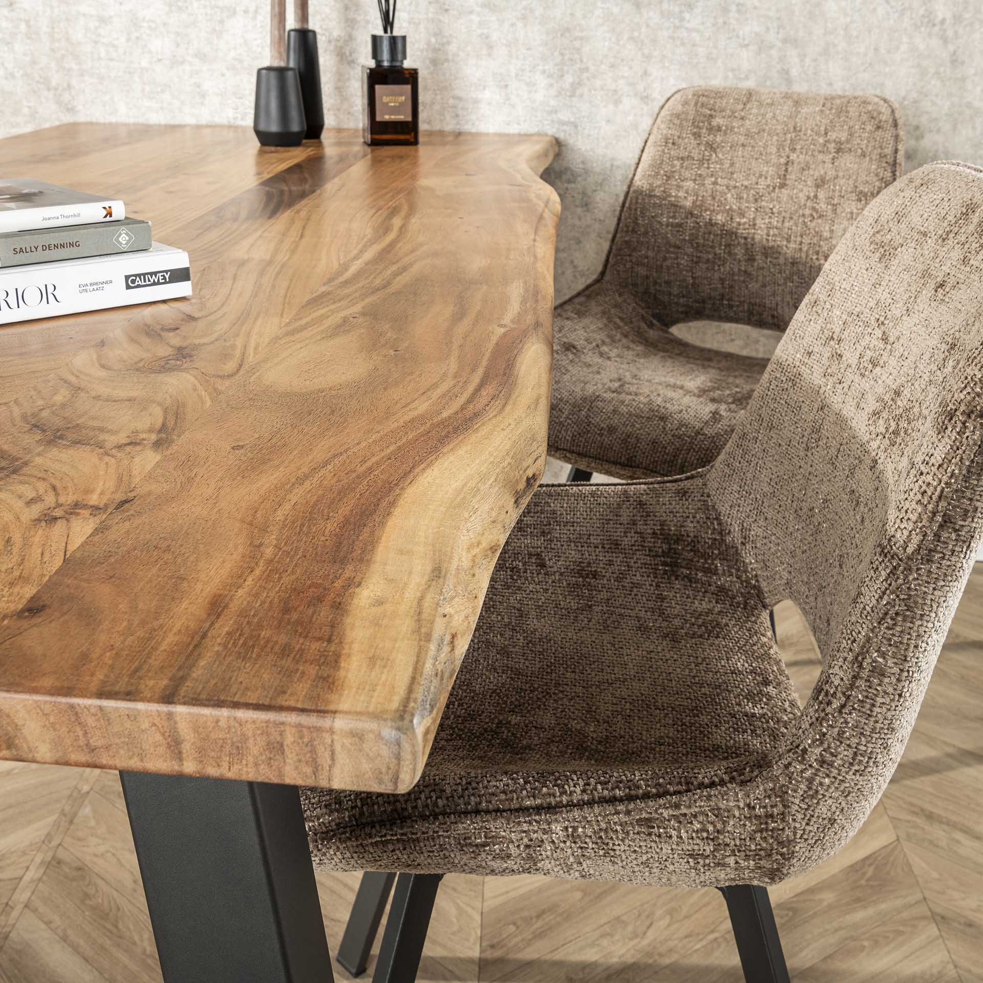 Esstisch Bordo 180x90x76 cm – Akazienholz mit Baumkante & Stahlgestell