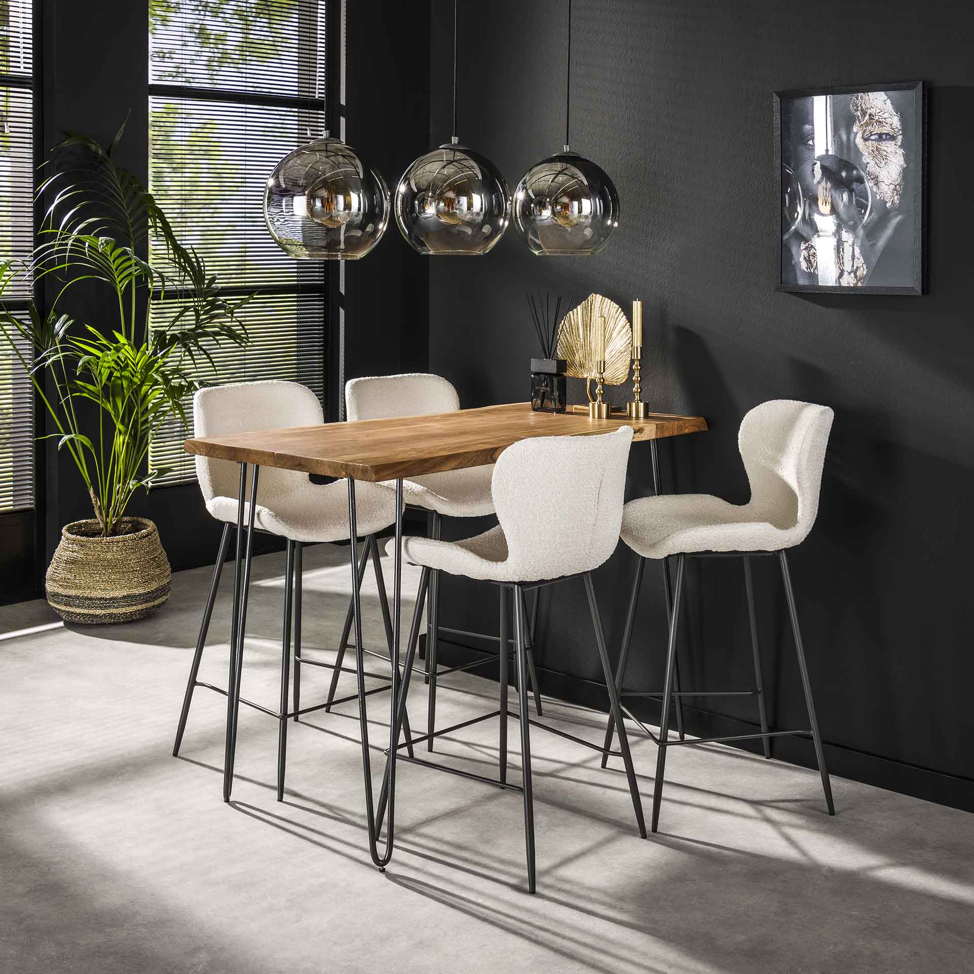 Beistelltisch – Scalea Modern – Massivholz Akazie natur