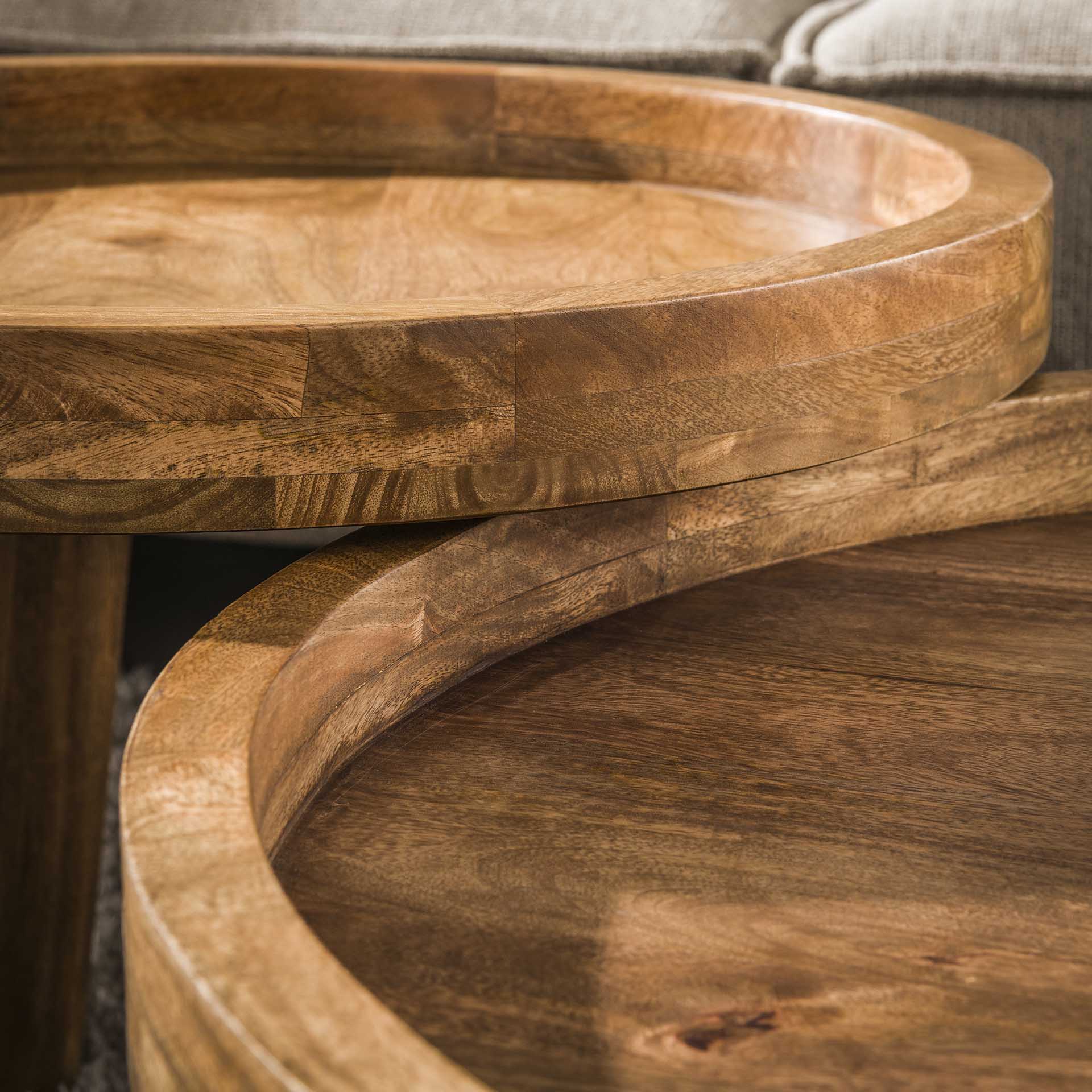 Couchtisch Set/2 Sandaro – runde Mangoholz-Tische mit erhöhtem Rand & sandfarbenem Finish (Ø80x41 cm & Ø60x35 cm)