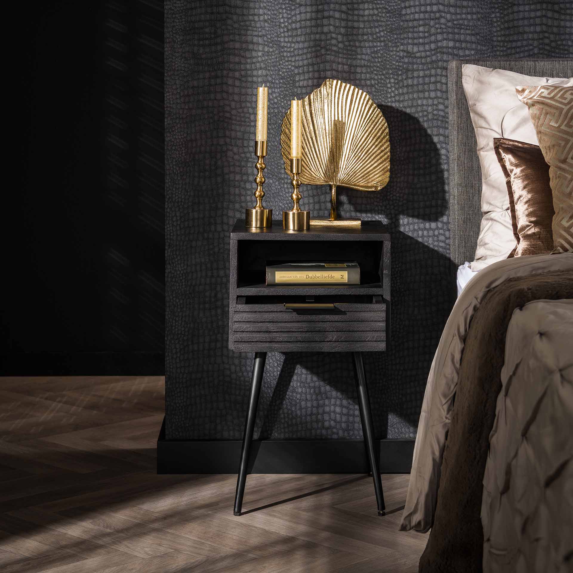 Beistelltisch – Evo Studio – Massivholz Mango schwarz