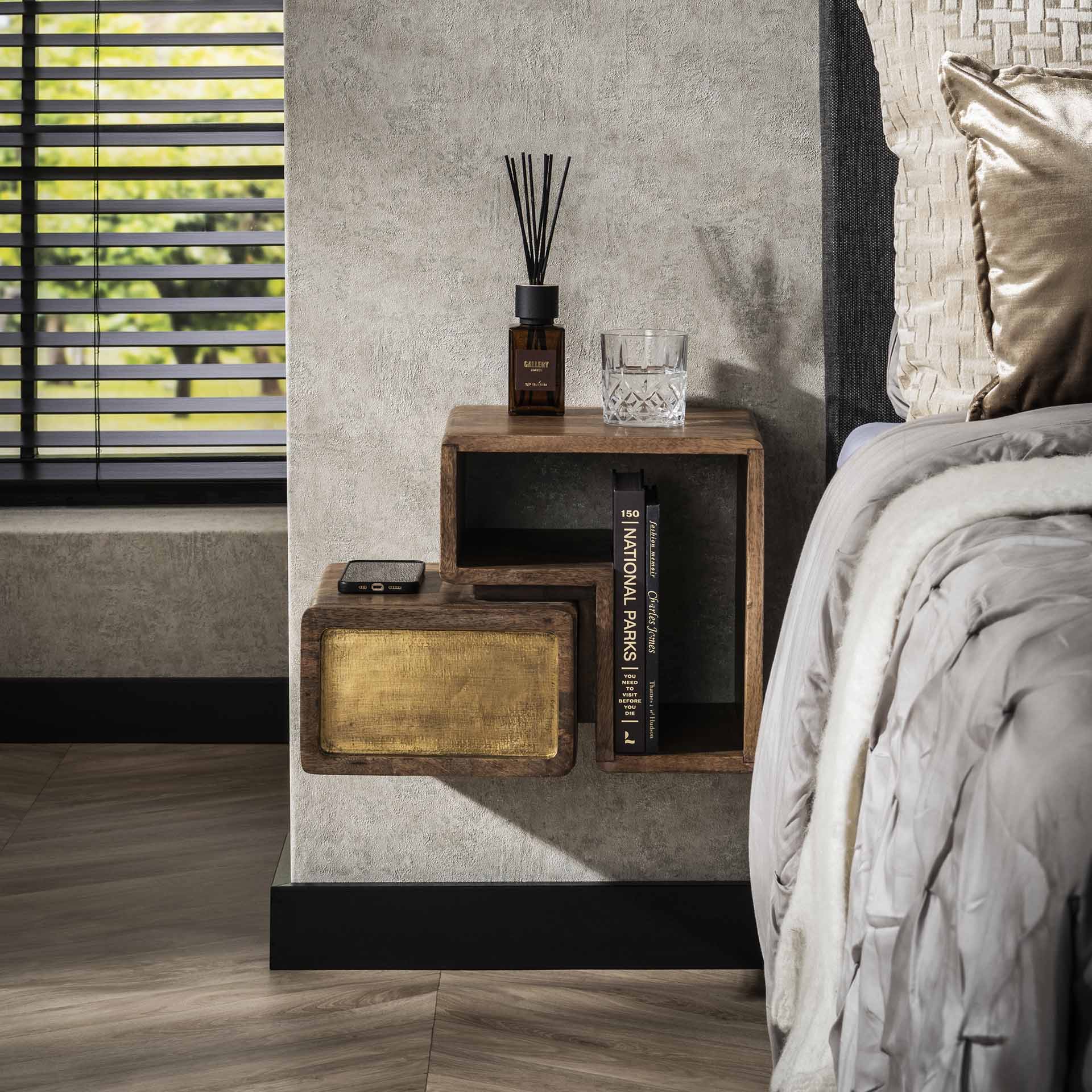 Beistelltisch – Lumina Forma – Massivholz Mango Sandfarbe