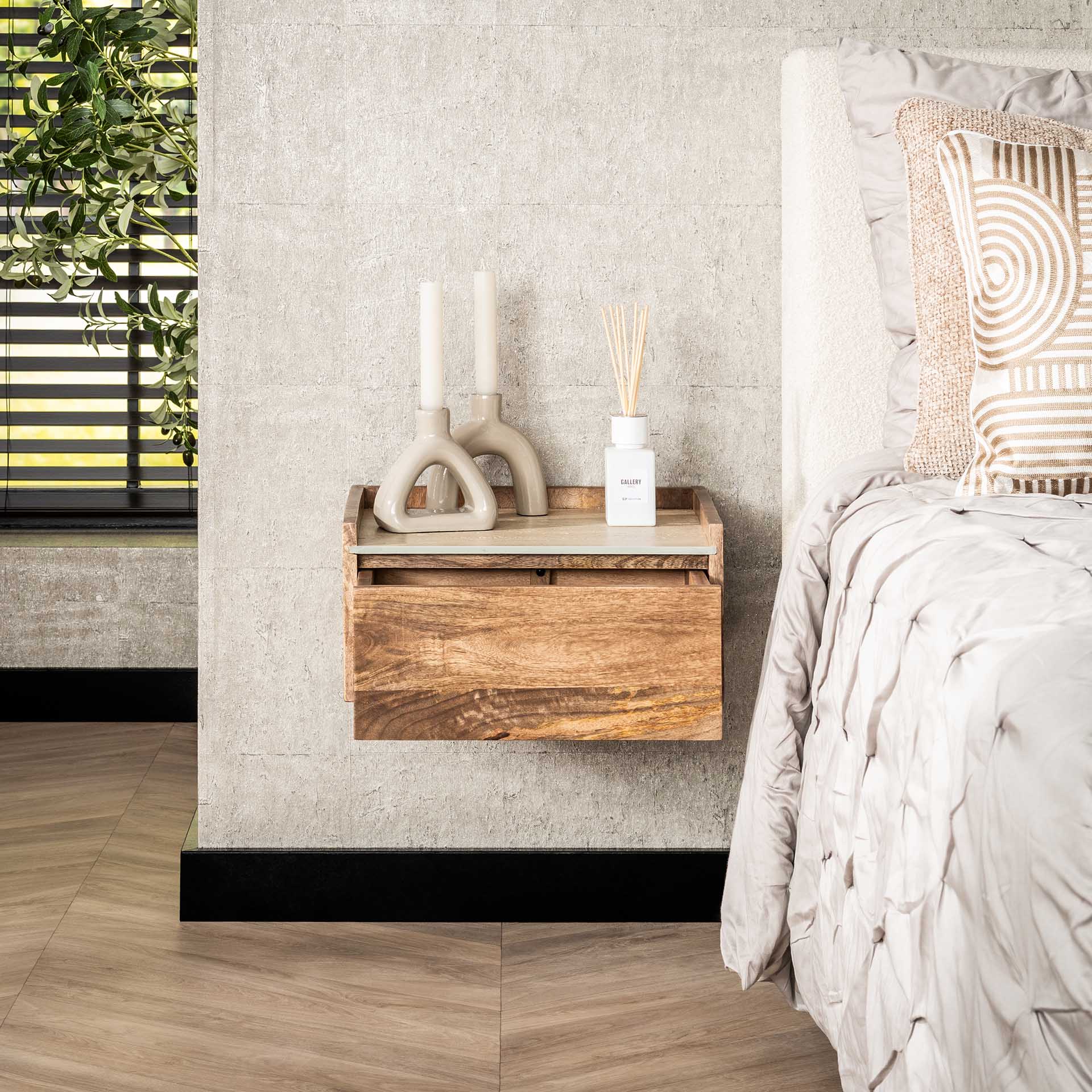 Beistelltisch – Lumina Modern – Massivholz Mango Sandfarbe