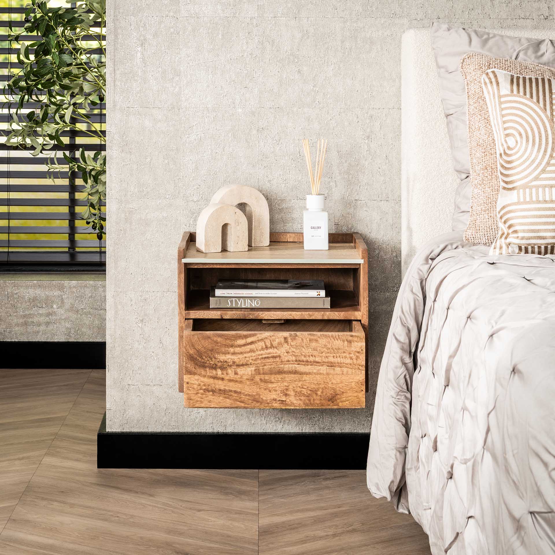 Beistelltisch – Prisma Pure – Massivholz Mango Sandfarbe