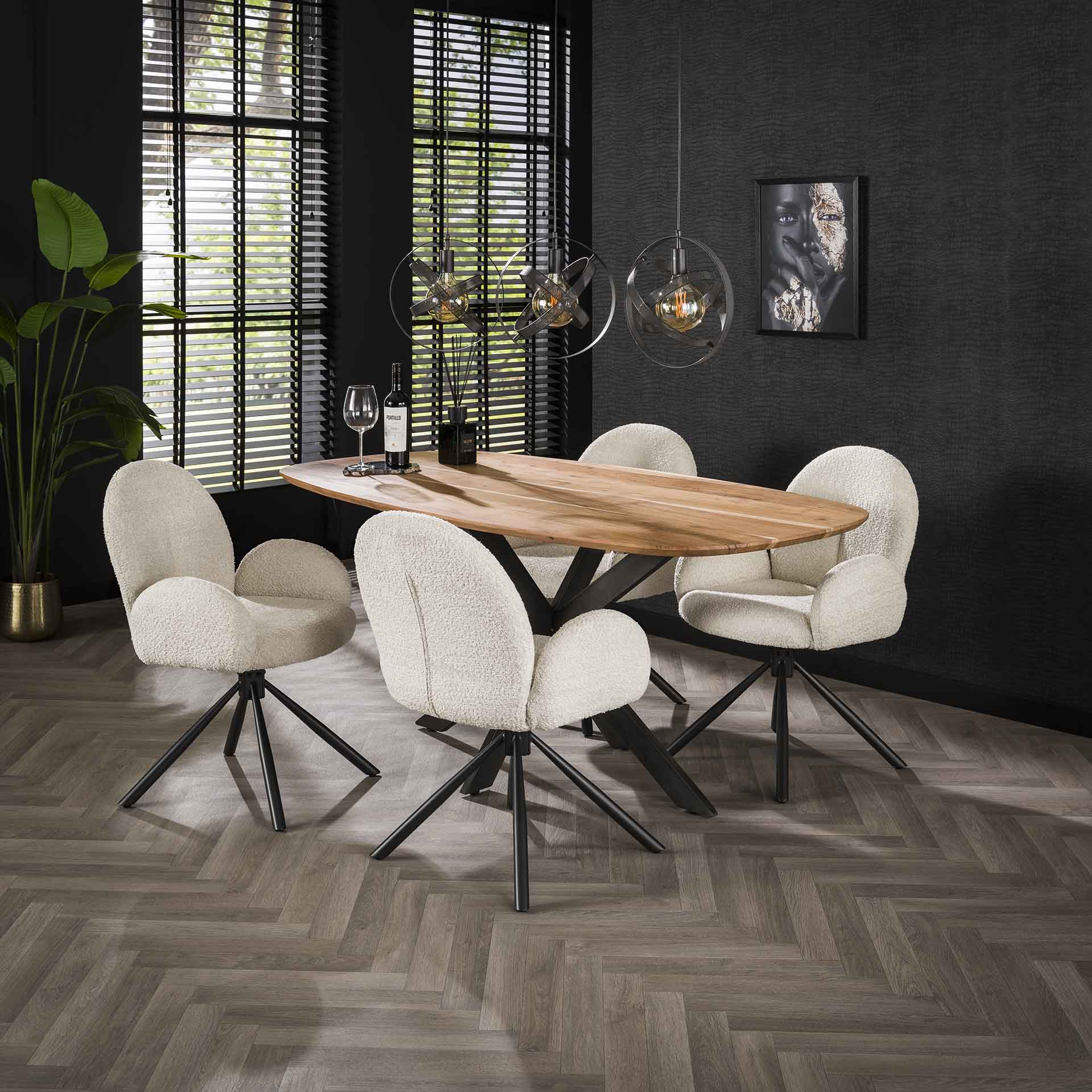 Esstisch Norvan 180x95 cm – ovaler Tisch aus massivem Akazienholz mit schwarzem Spinnengestell, natur lackiert