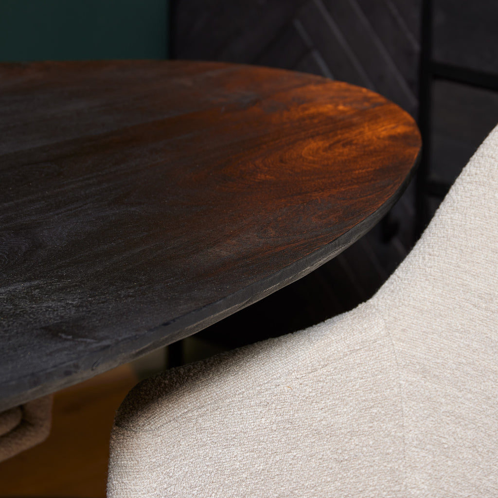 Esstisch Sydney Schwarz – Mangoholz massiv, Oval, Swiss Edge 160x90 cm