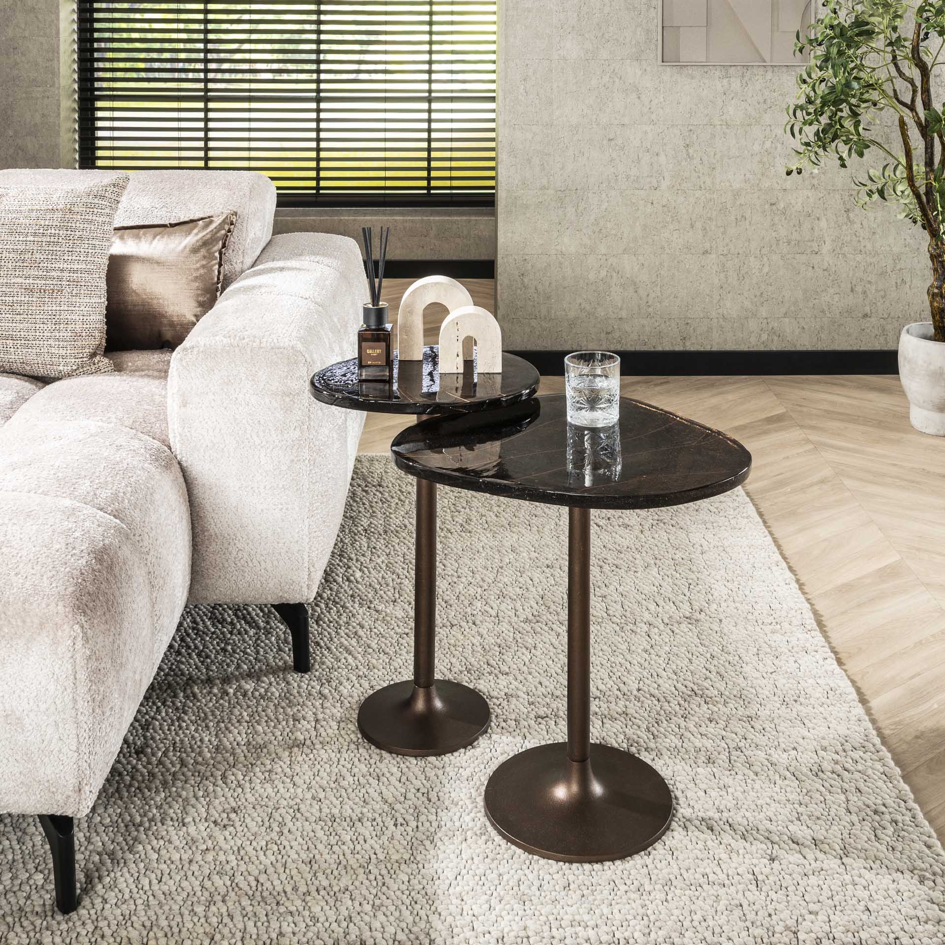 Beistelltisch Ondaro M – Glastisch mit gezogenem Glas & Metallgestell in Antikkupfer, 50 x 42 x 55 cm
