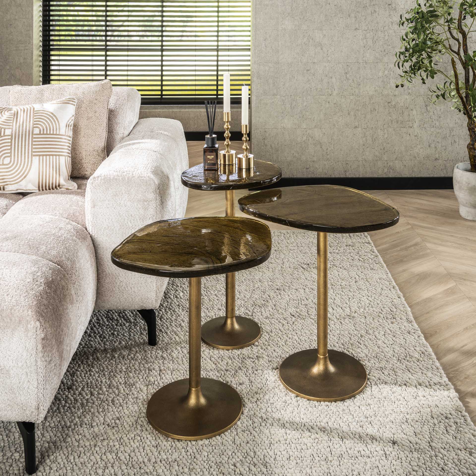 Beistelltisch Ondaro S – Glastisch mit gezogenem Glas & Metallgestell in Antikgold, 53 x 42 x 50 cm