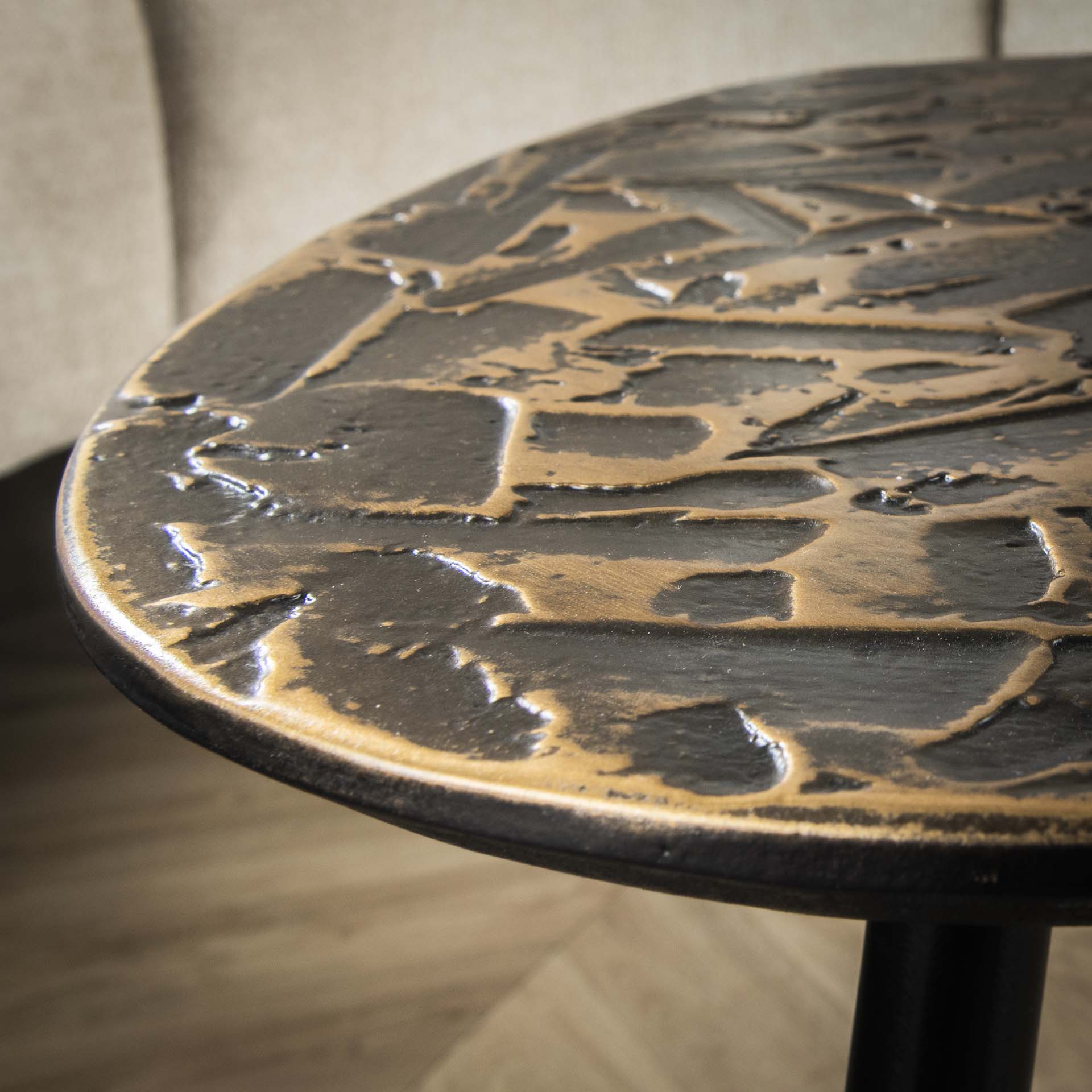 Couchtisch-Set Triaro – 3er-Set viereckige Tische aus Patina-Metall in Silber/Kupfer/Gold, modernes Design, 60 x 50 x 42 cm