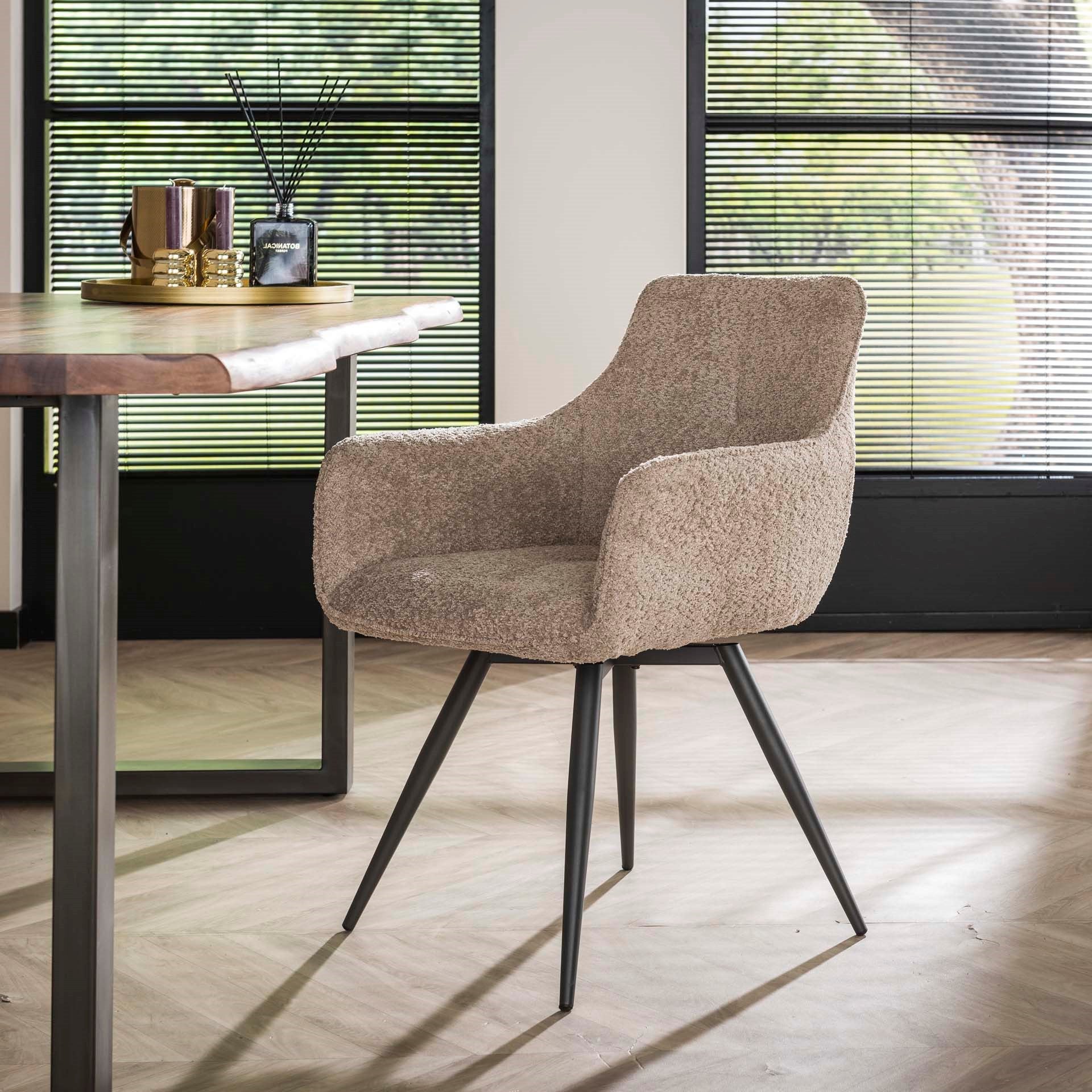 Stuhl – Luma Oak – Boucle sandfarbe