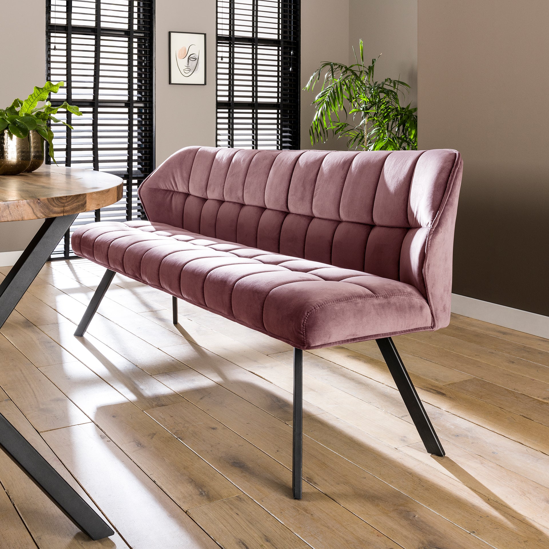 Bank – Velora Studio – Rosa velvet