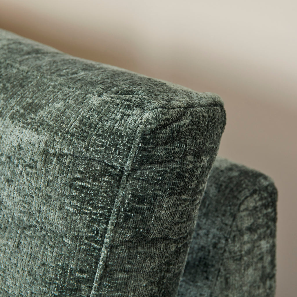 Sofa Veronika Grün 264x192x84 cm – 2,5-Sitzer Ecksofa mit abgerundetem Ottomane Rechts - von MeinLieblingsplatz
