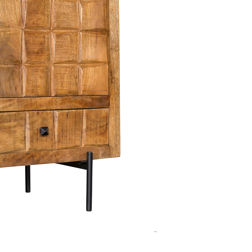 Highboard Jacky – Schrank aus Mangoholz mit geschnitztem Blockmuster & Metallgestell, 1 Tür & 1 Schublade, 60 x 40 x 103 cm