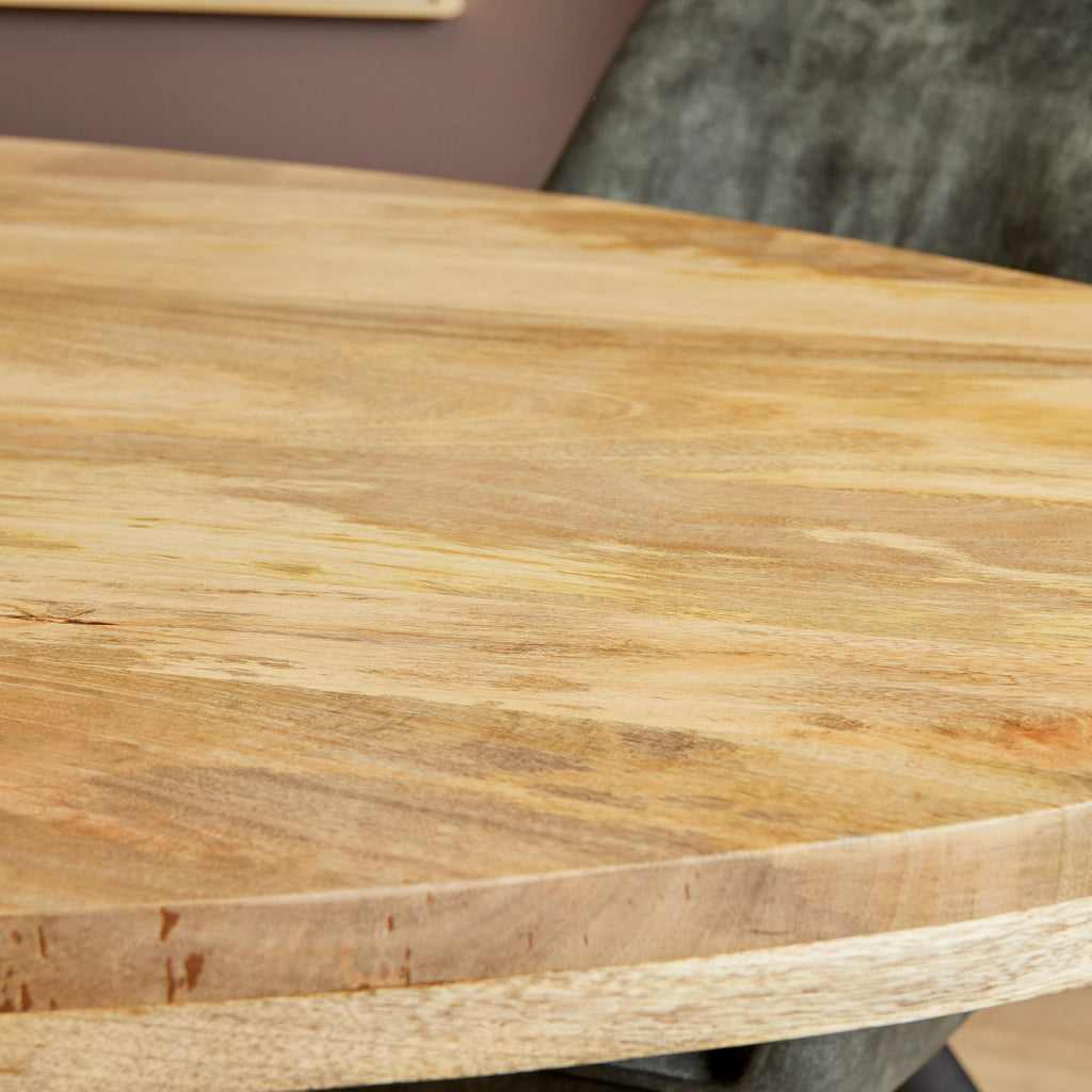 Ovaler Esstisch Delta – Mangoholz & Matrix-Bein aus schwarzem Metall, 210 x 100 x 76 cm, modernes Design