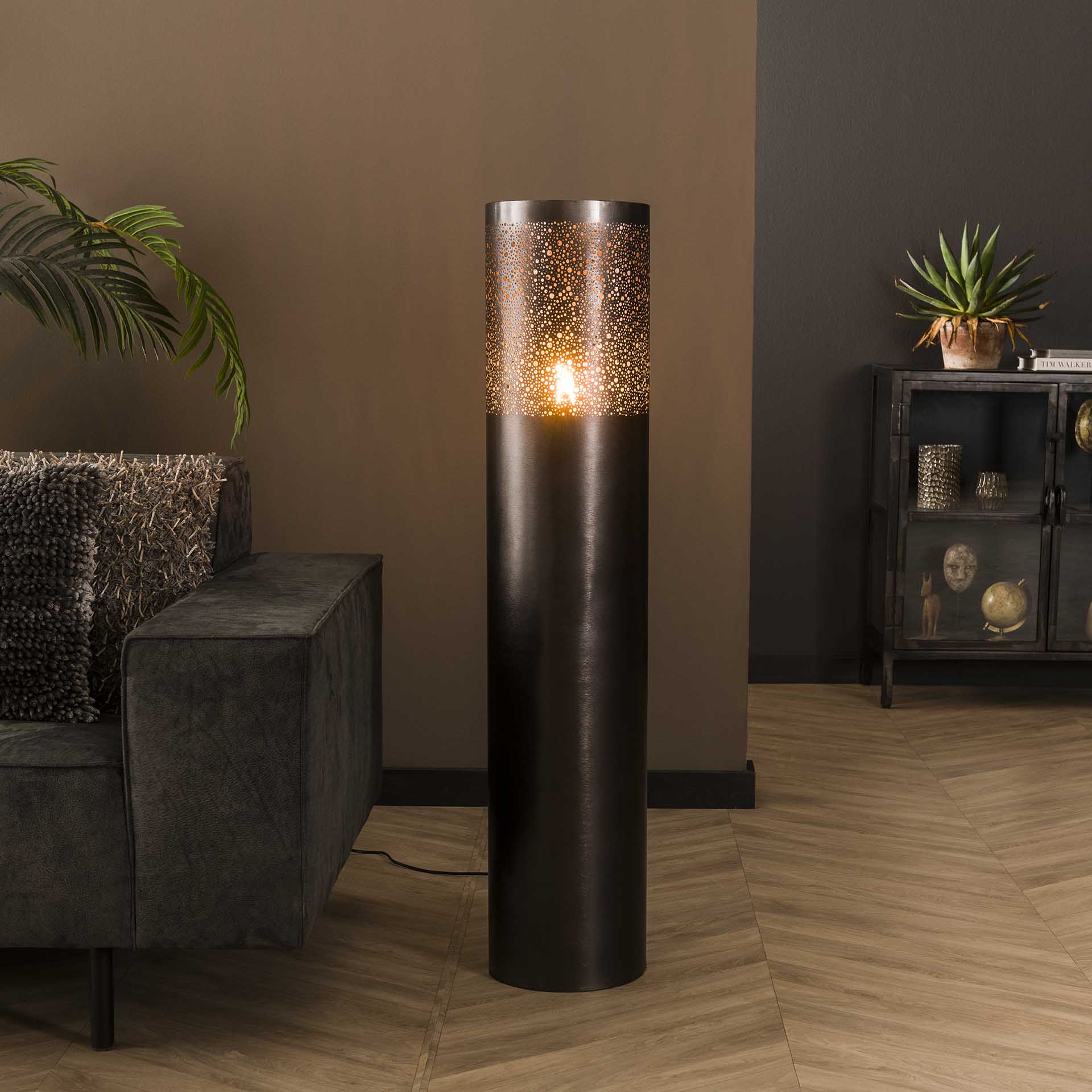 Stehleuchte – Linea Living – Schwarz Nickel