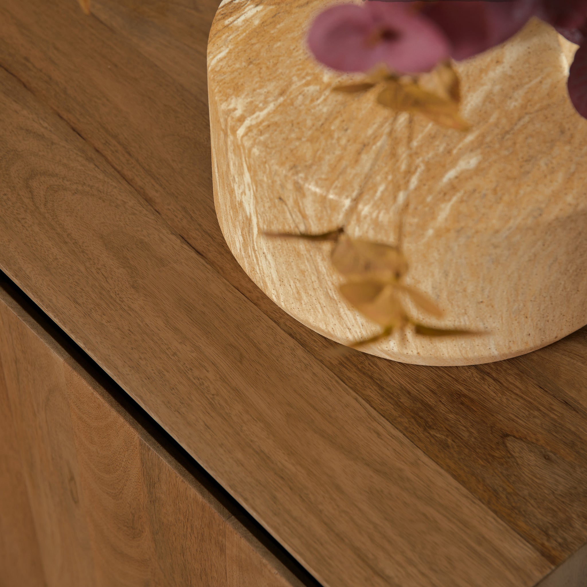 Kommode Rois – Sideboard aus Mangoholz & Metall mit Tür und 3 Schubladen, 100 x 45 x 85 cm