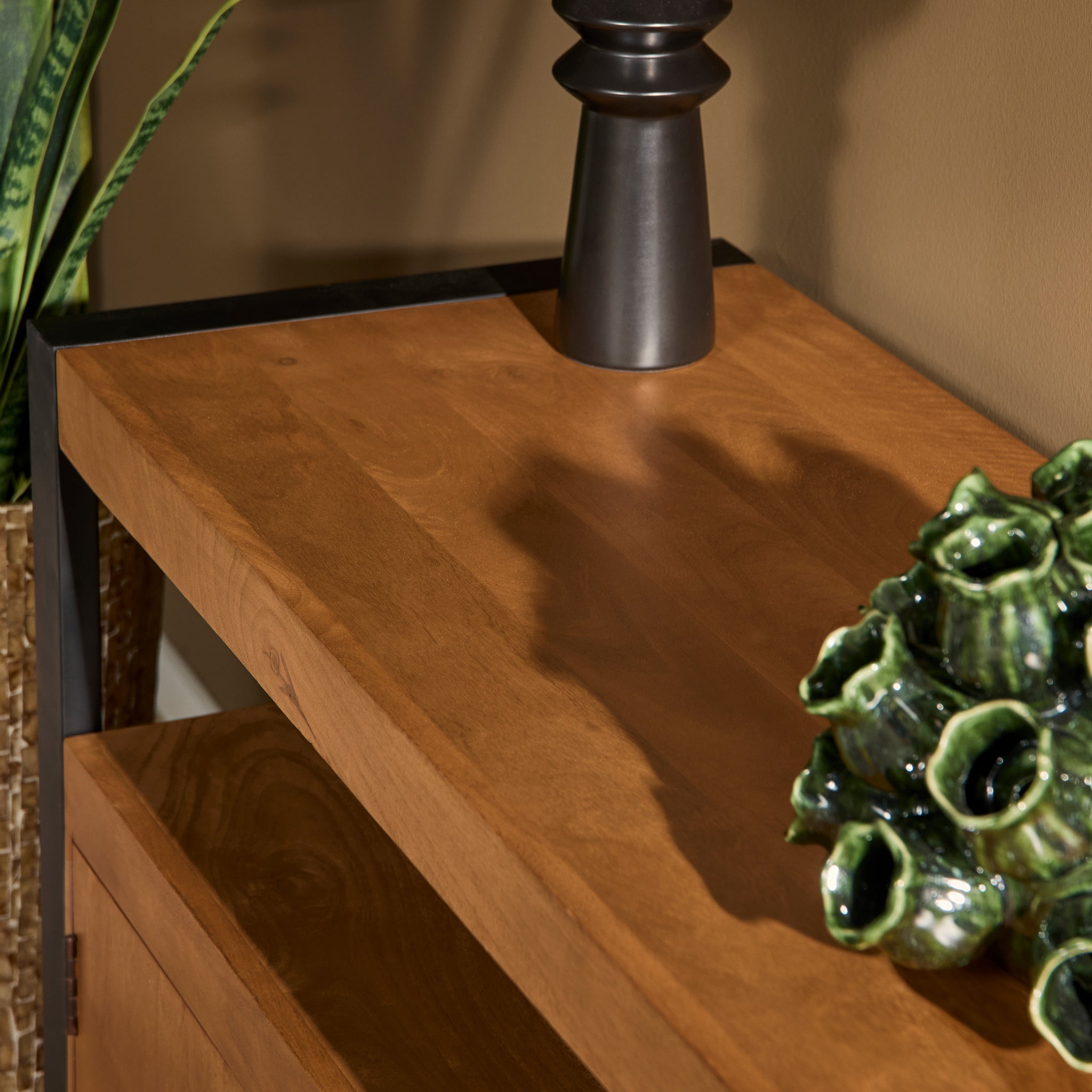 Sideboard Bori Natur – Mangoholz mit Metallrahmen, 4 Türen & Regalfächer, modernes Design, 175 x 45 x 90 cm