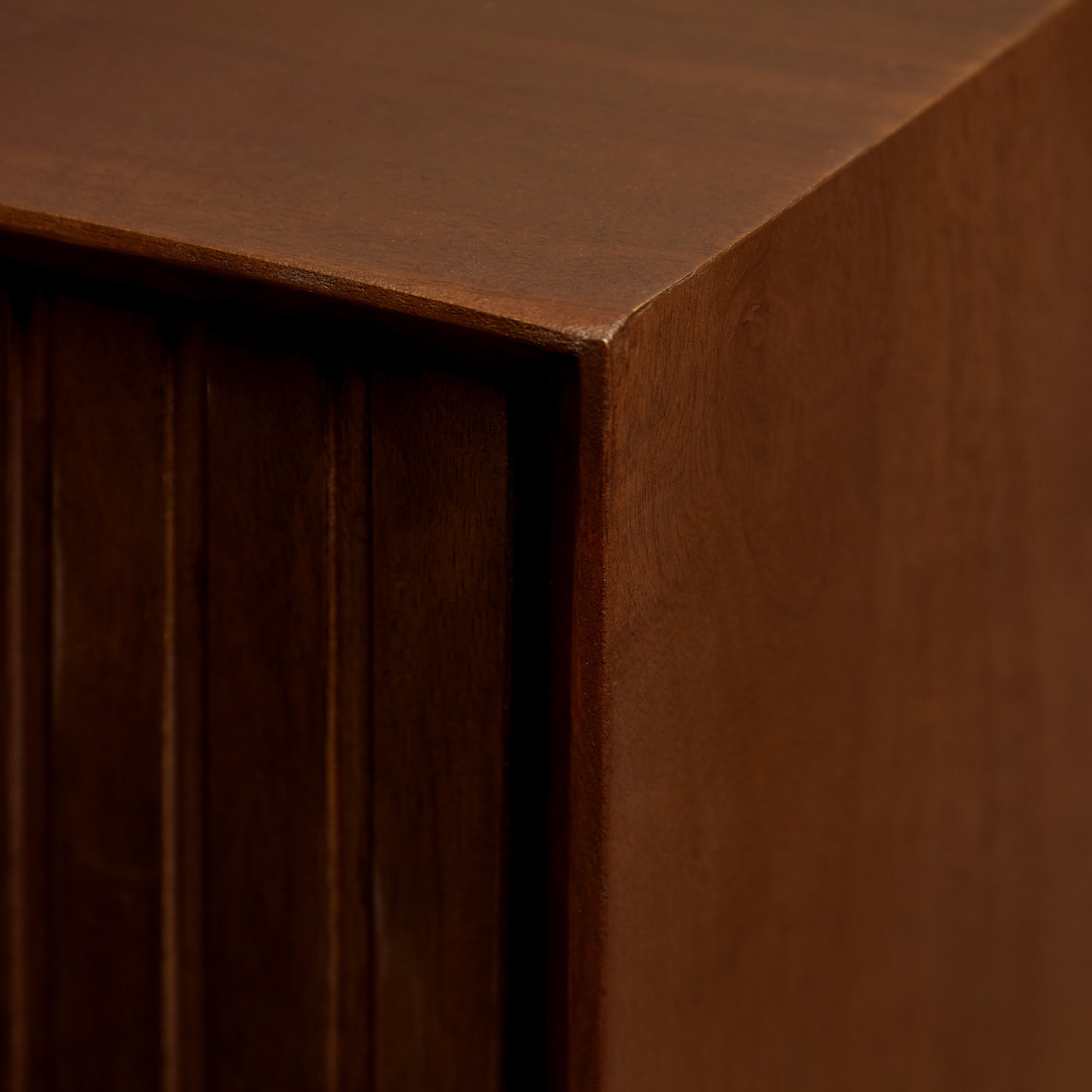 TV Board Mandy Braun 280x35x30 cm – Schwebendes Lowboard aus Mangoholz mit Lamellentüren & Push-to-Open