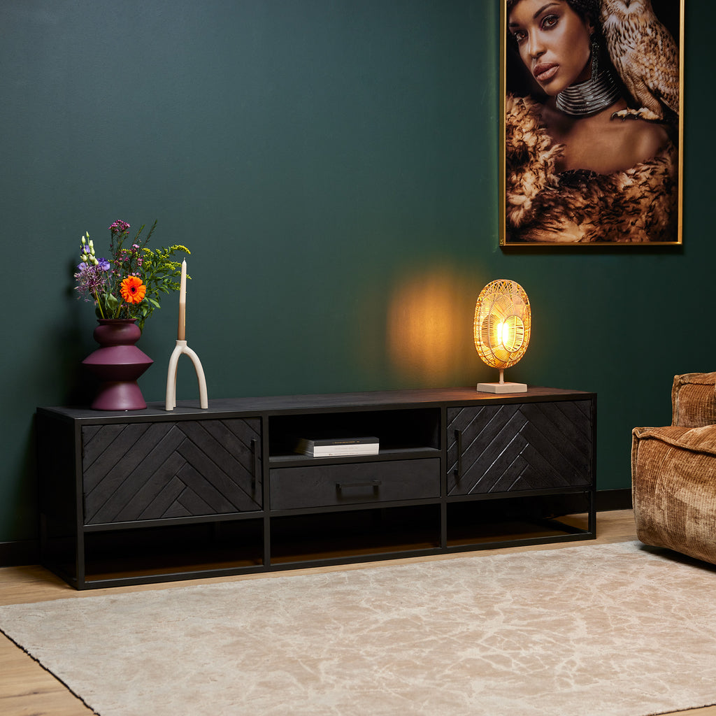 TV-Board Sydney Schwarz – Lowboard aus Mangoholz mit Fischgrätmuster & Stauraum, 180 x 45 x 50 cm