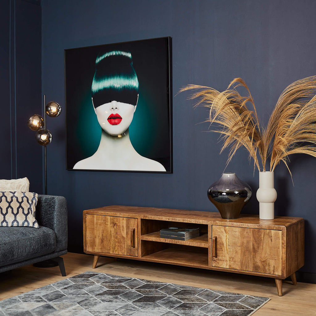 TV-Board Raven – Mangoholz mit schwarzen Designelementen, 2 Türen & offene Fächer, 180 x 45 x 50 cm