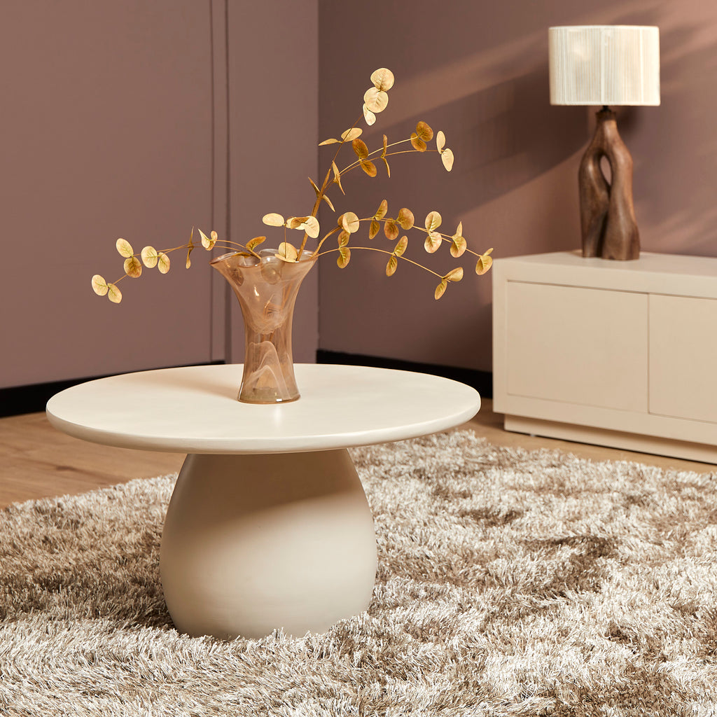 Runder Couchtisch Luna – Mangoholz in Sand-Finish, Ø70 x 38 cm, einzigartiges Design