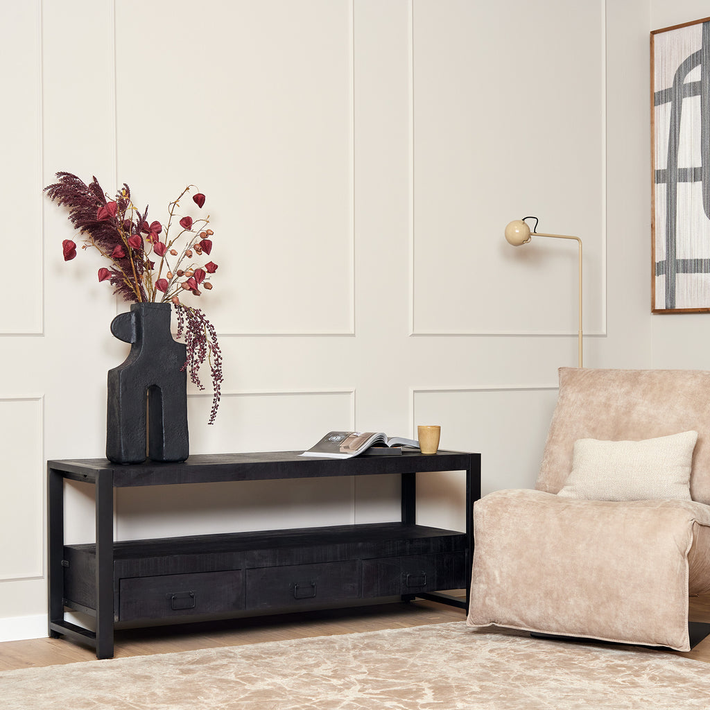 TV-Board Bori Schwarz – Mangoholz mit schwarzem Metallgestell & 3 Schubladen, 150 x 45 x 60 cm