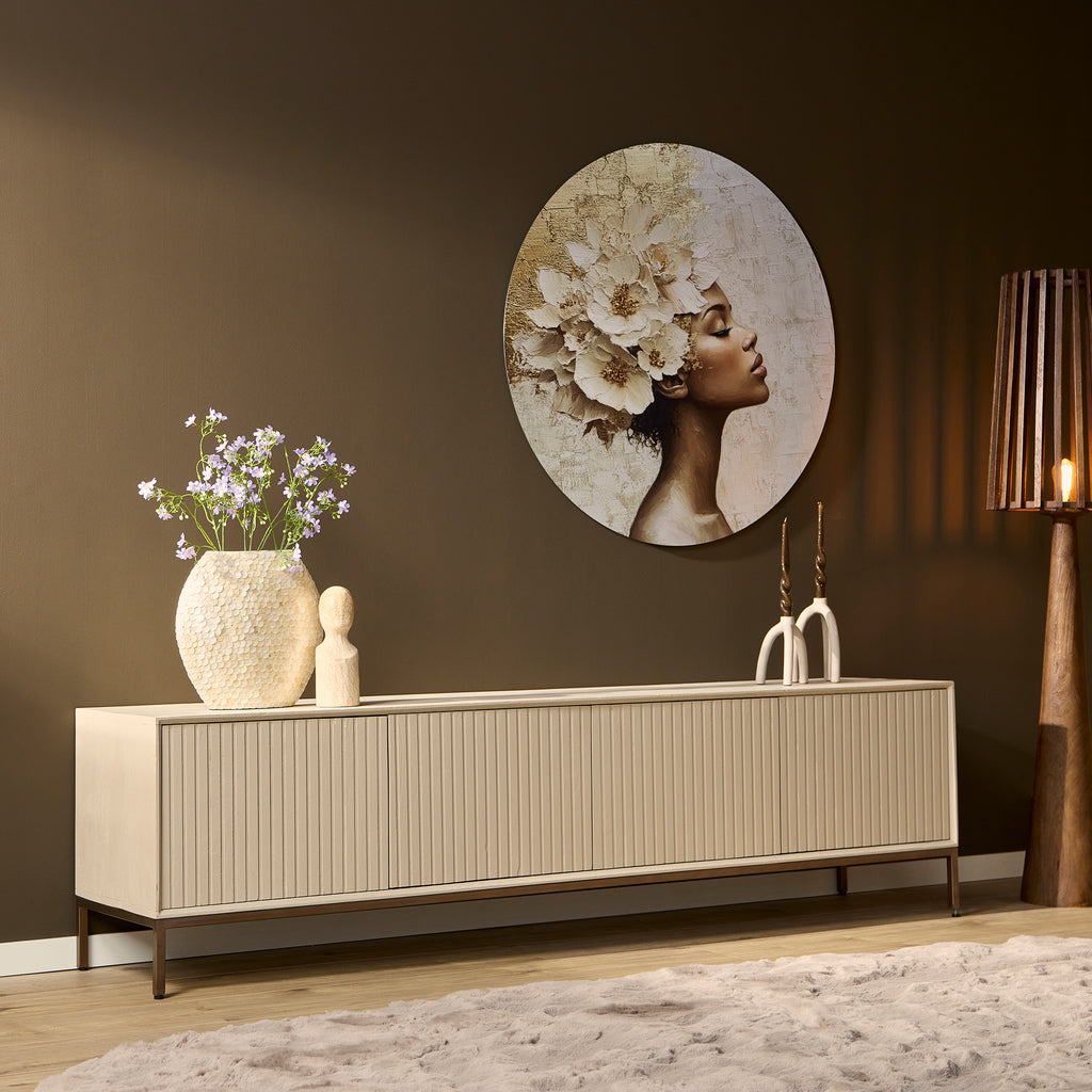 TV-Board Mandy Sand – Mangoholz mit Lattenmuster & Bronze-Gestell, 210 x 45 x 55 cm