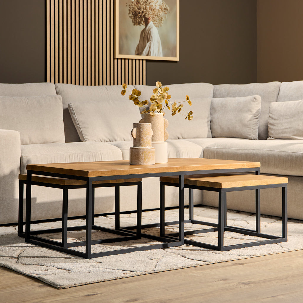 Couchtisch-Set Delta Schwarz – 3-teilig aus Mangoholz mit Metallgestell, platzsparend und modern, stilvoller Blickfang für jedes Wohnzimmer
