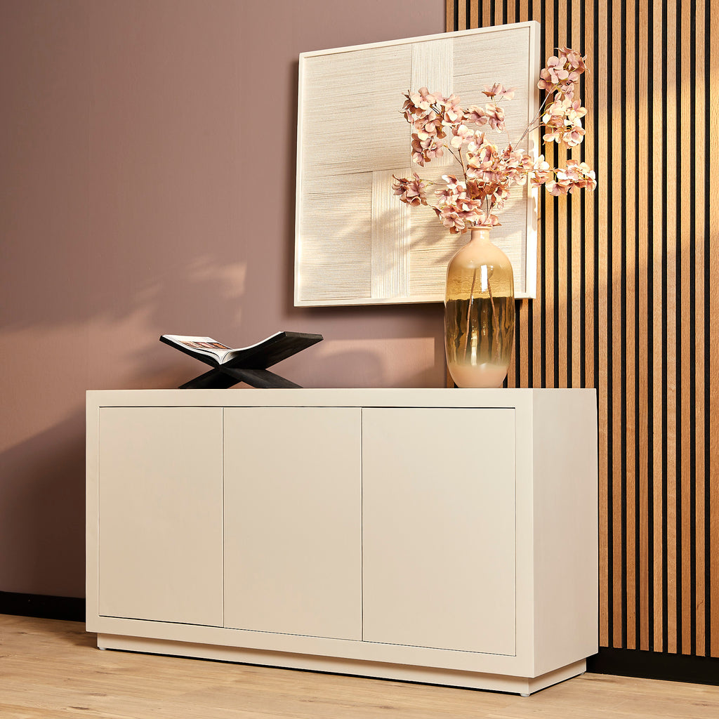 Sideboard Bali Sand – Dressoir aus Mangoholz mit Push-to-Open-Türen, 150 x 45 x 80 cm