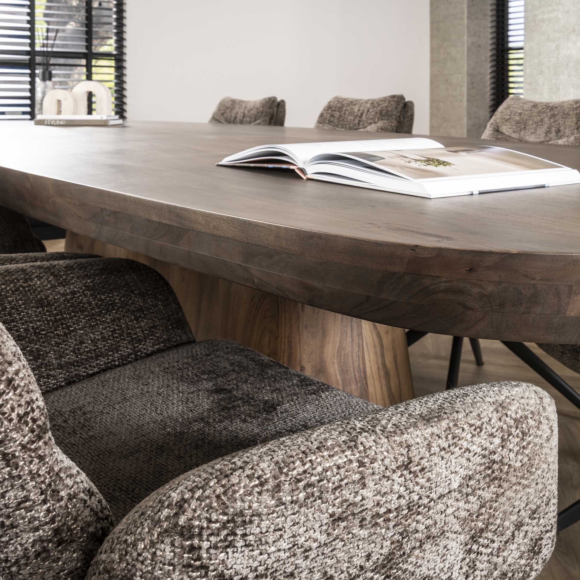 Esstisch Vita Oval 300x120x77 cm – Massivholz Akazie Braun mit Mittelbein & Platz für 8–10 Personen