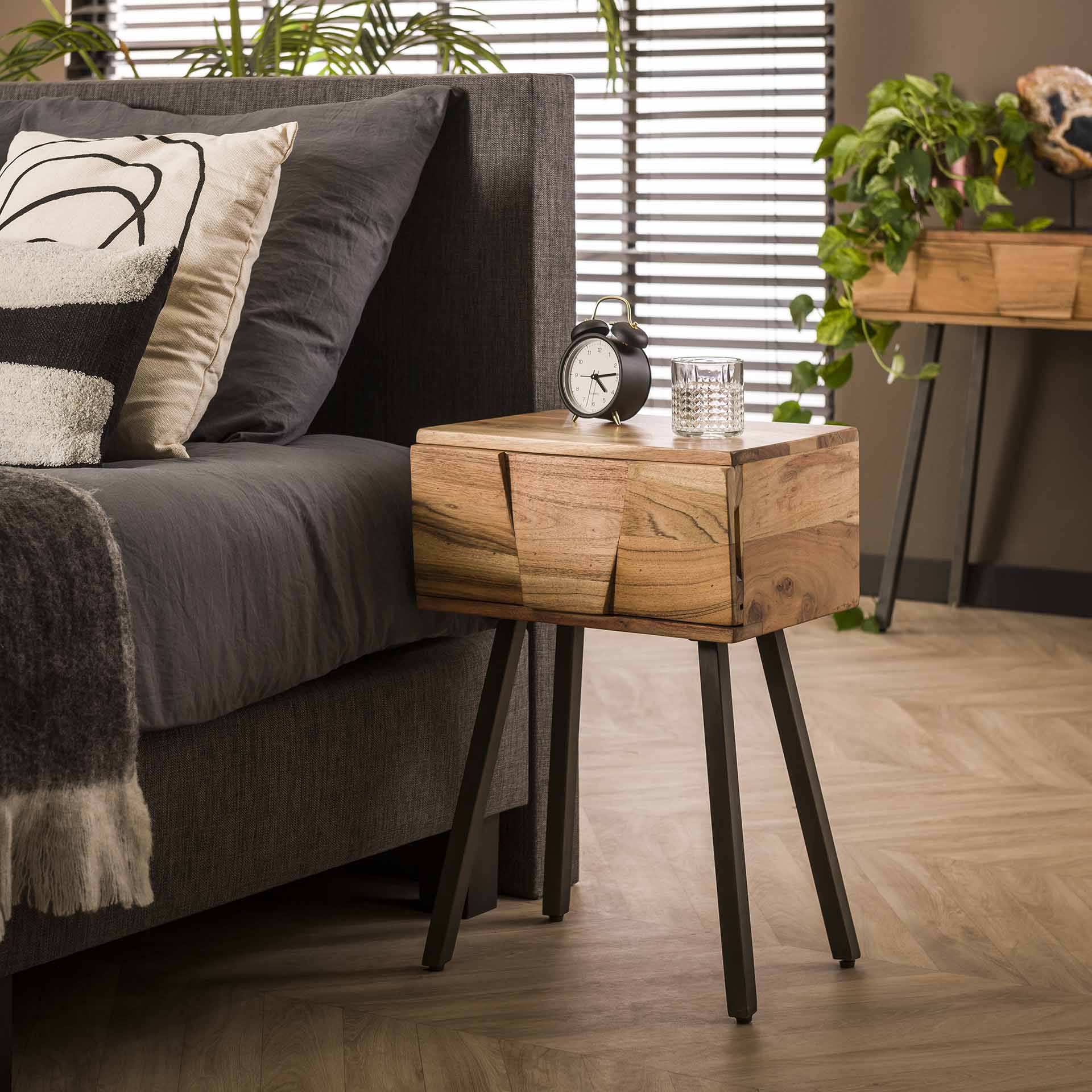Beistelltisch – Aria Loft – Massivholz Akazie natur