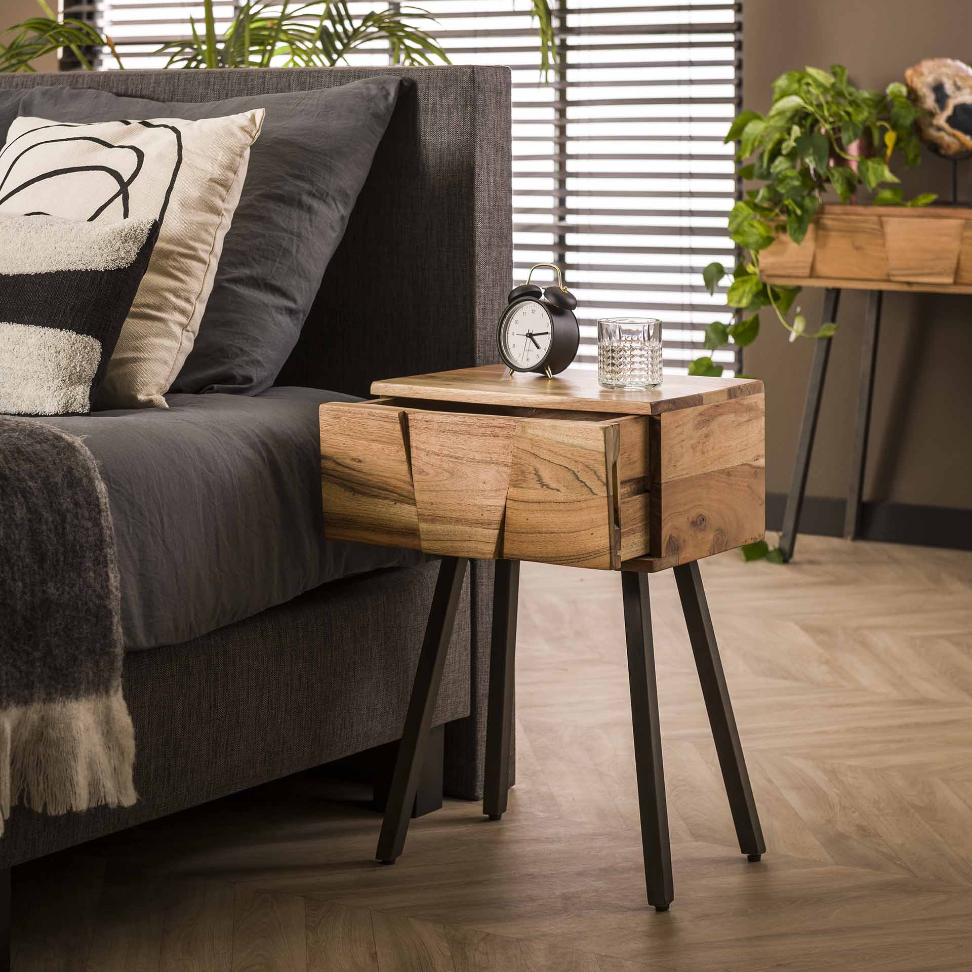 Beistelltisch – Aria Loft – Massivholz Akazie natur
