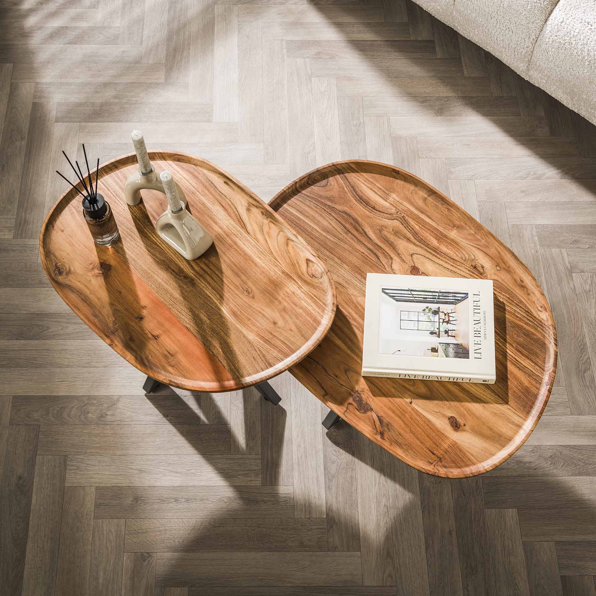 Couchtisch Ragno 2er-Set – Akazienholz mit organischer Form & Spinnengestell aus Metall (70x48x45 cm & 60x40x40 cm)