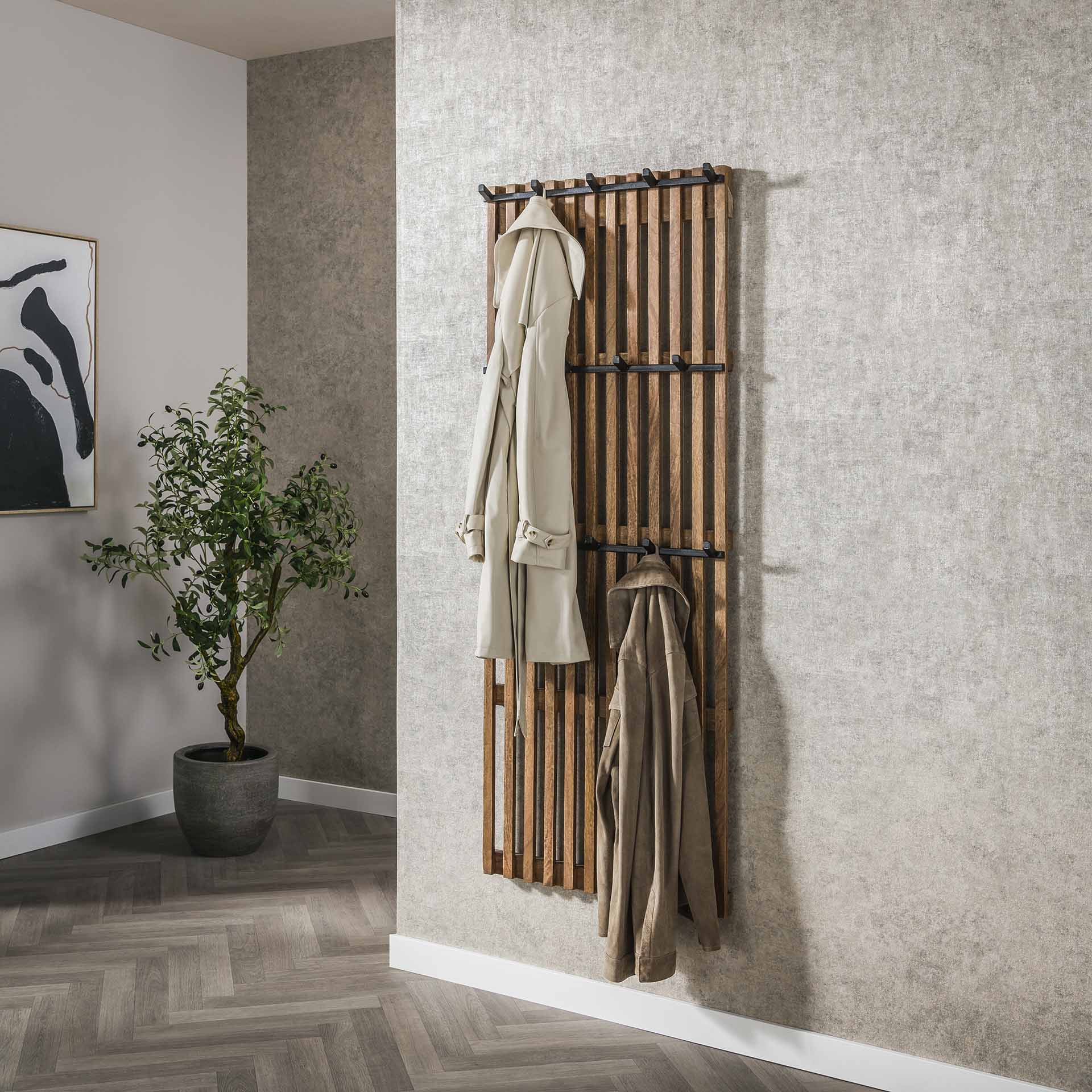 Garderobe – Lumina Studio – Massivholz Mango Sandfarbe