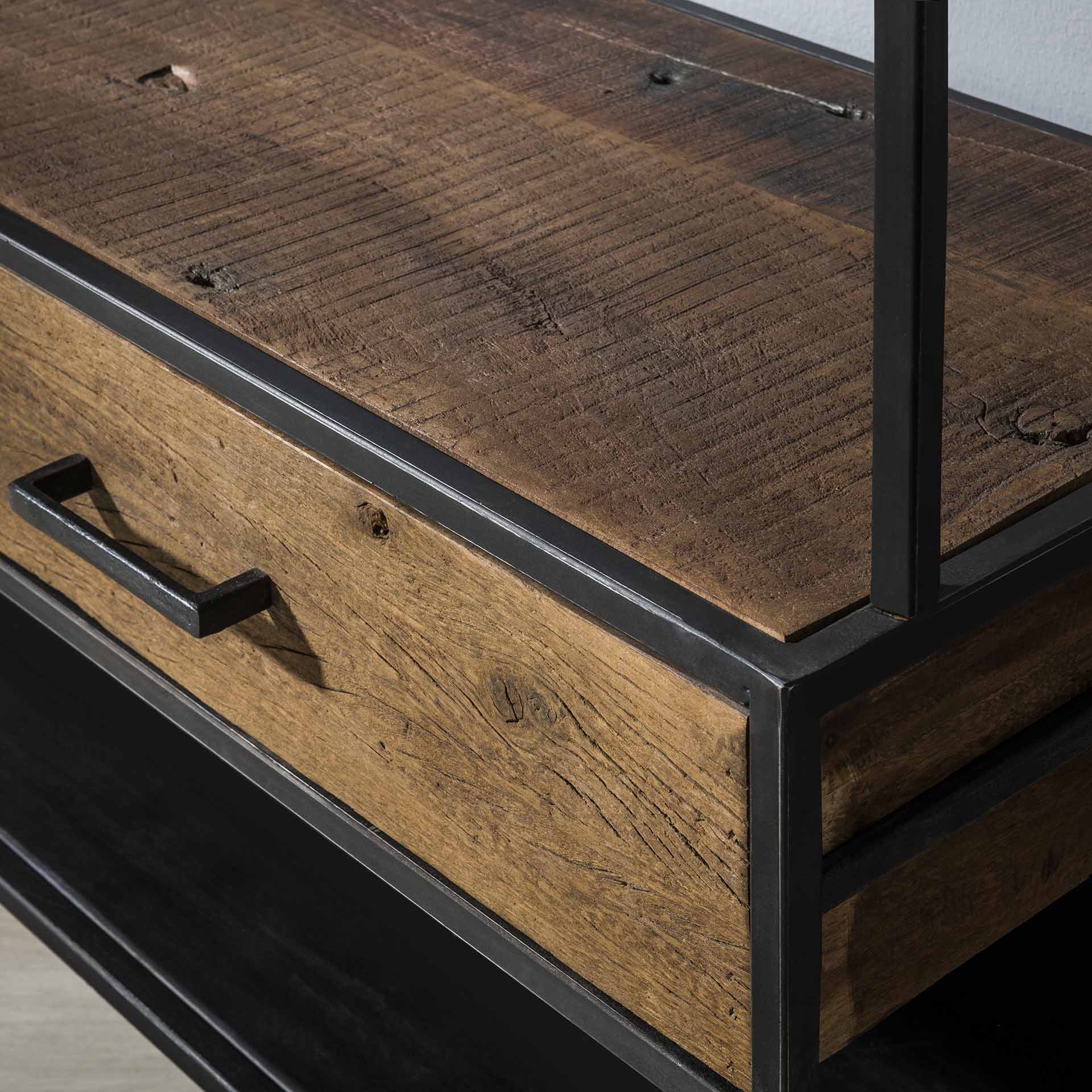 Garderobe – Avani Classic – Robustes Hartholz
