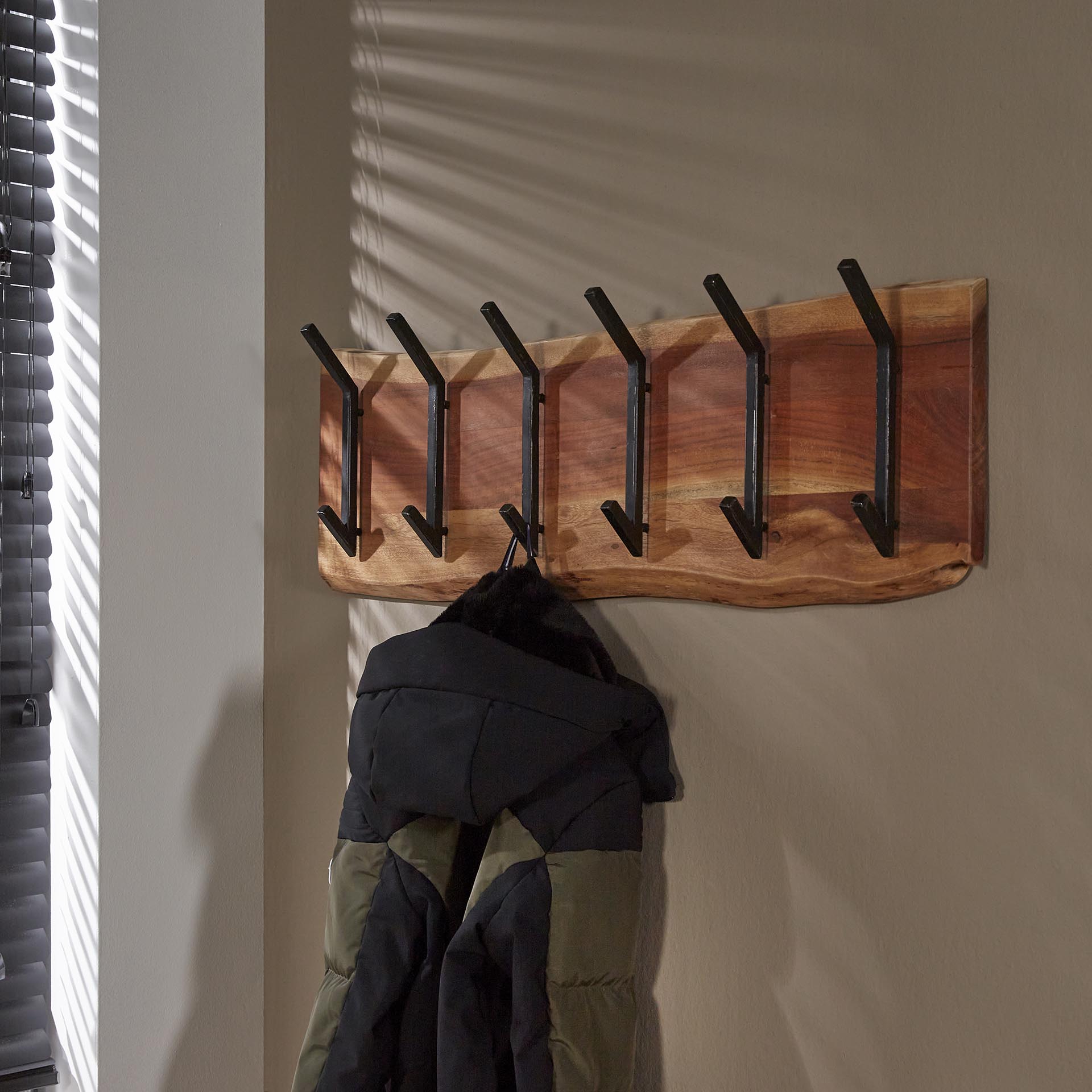 Garderobe – Scalea Loft – Massivholz Akazie natur