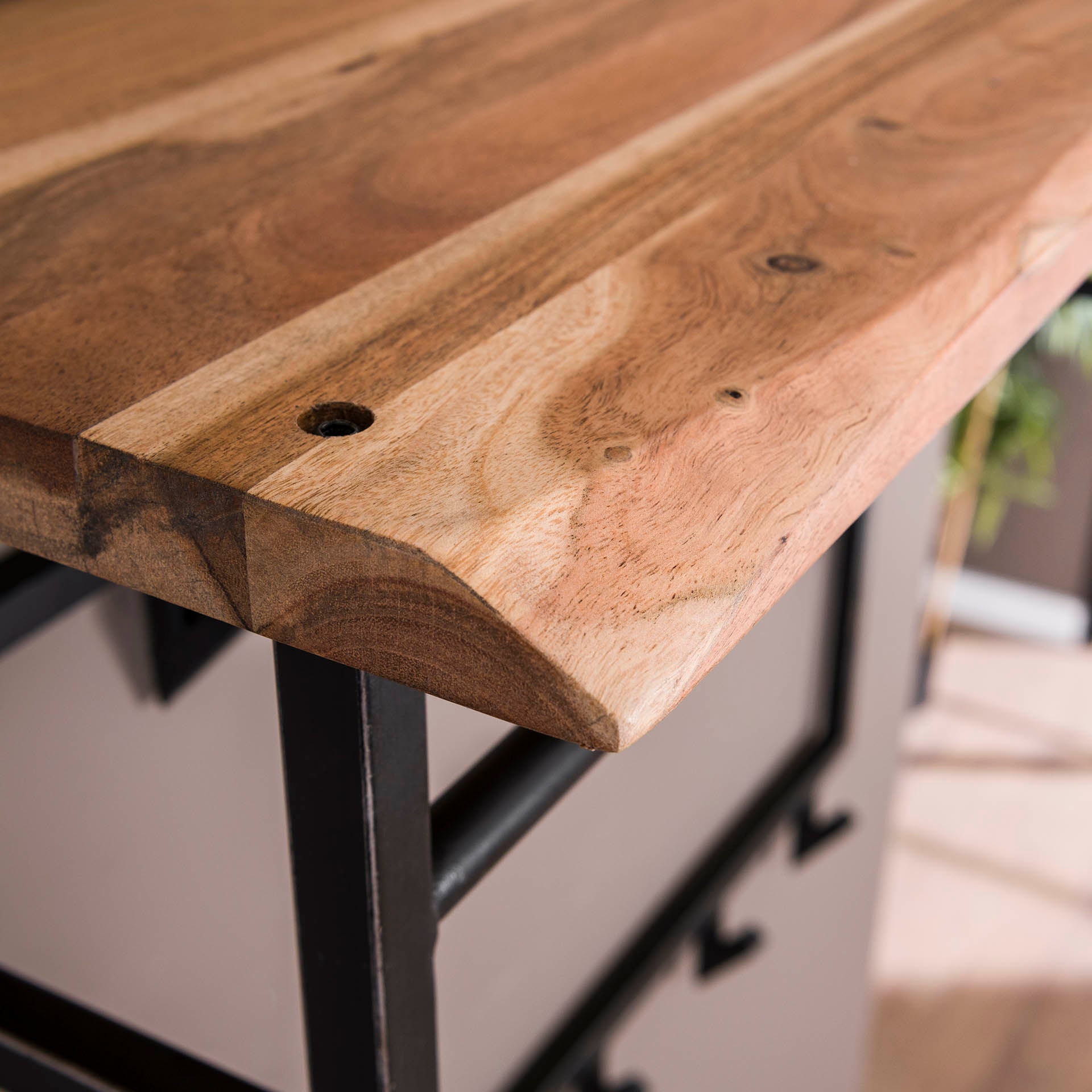 Garderobe – Lumina Oak – Massivholz Akazie natur