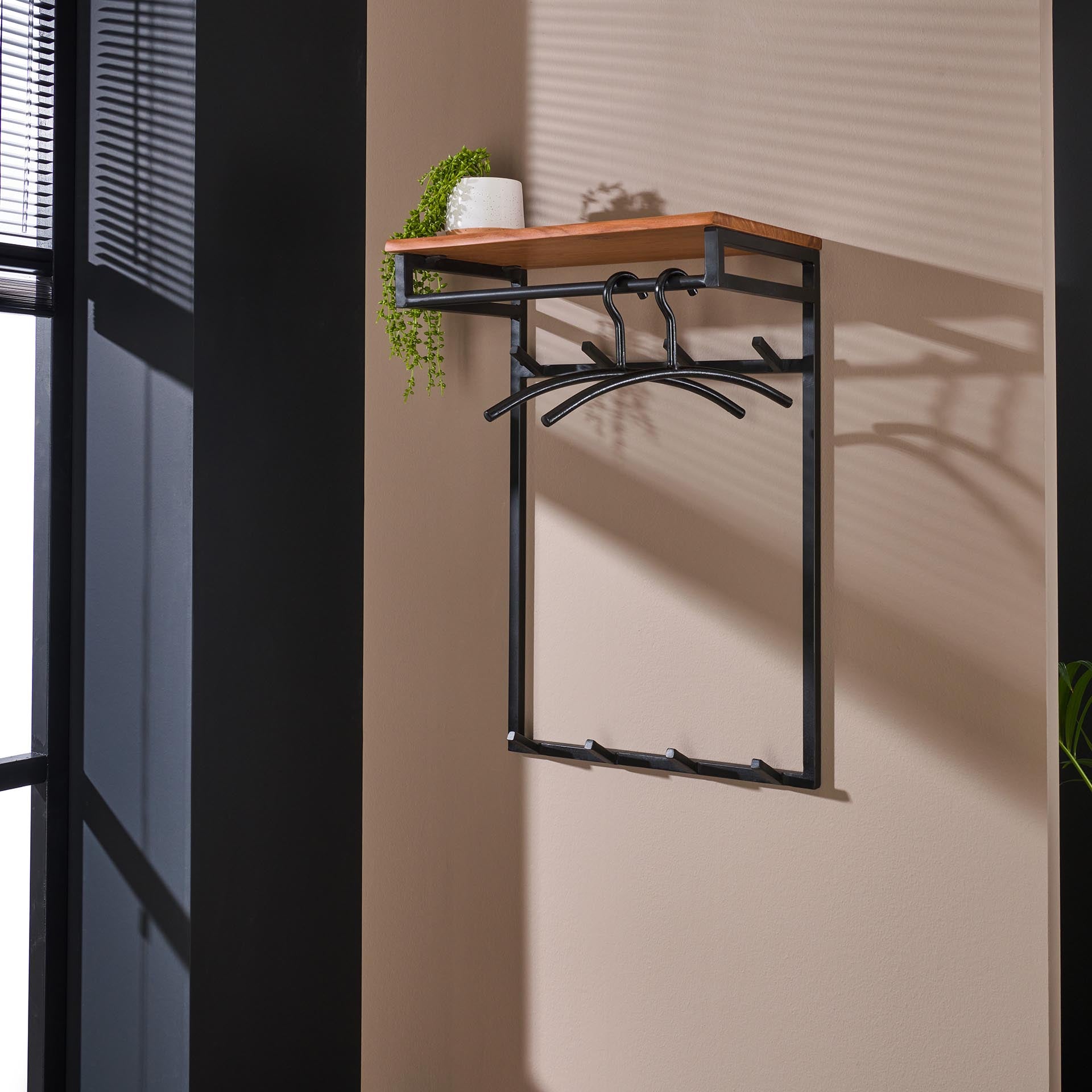 Garderobe – Calda Pure – Massivholz Akazie natur