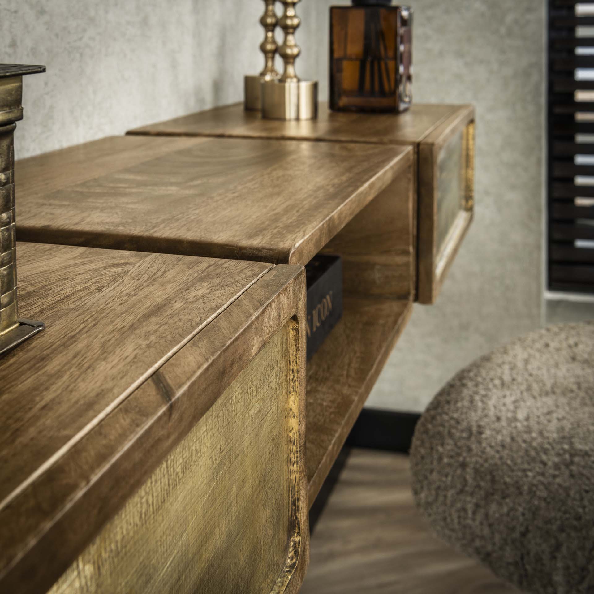 Beistelltisch – Helio Select – Massivholz Mango Sandfarbe