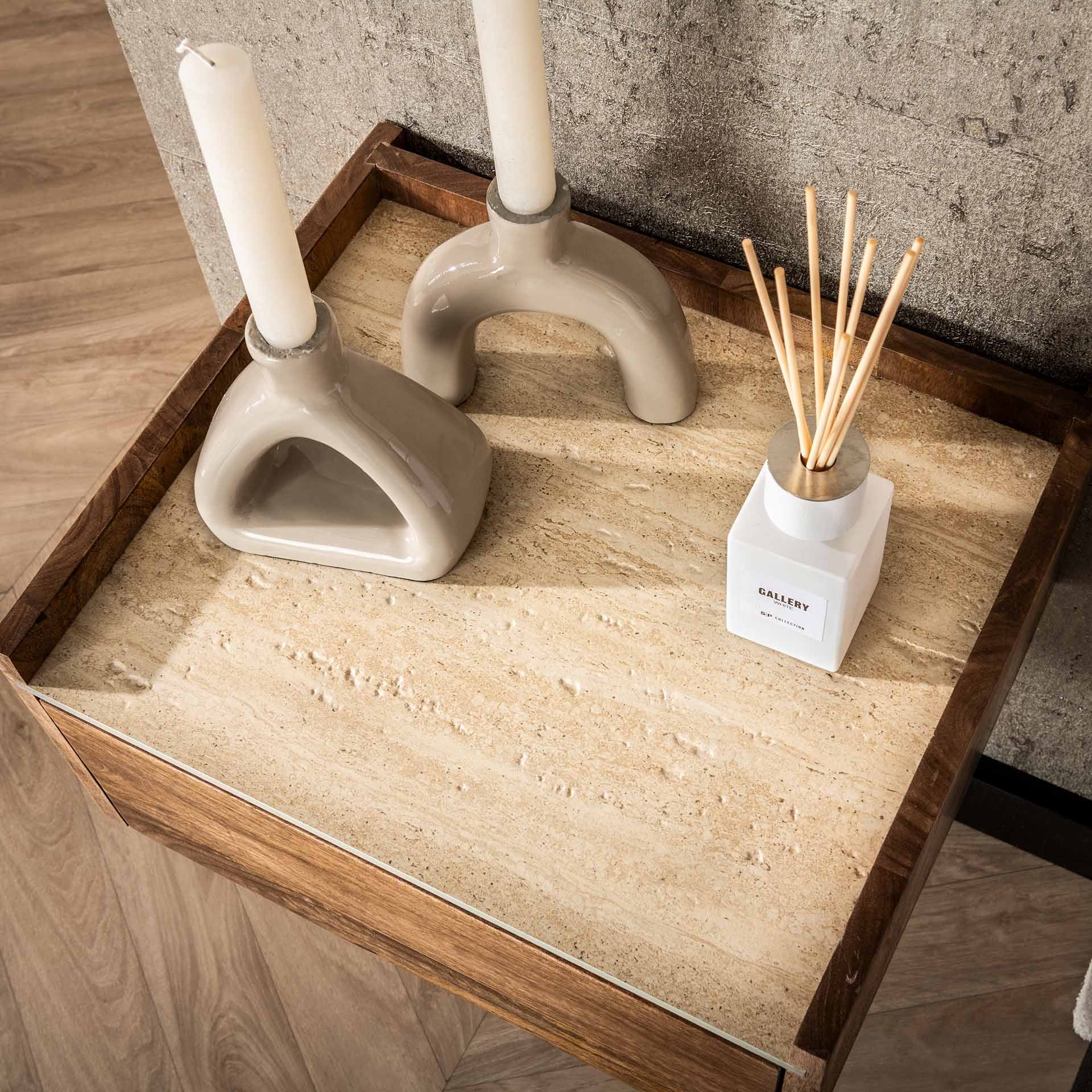 Beistelltisch – Lumina Modern – Massivholz Mango Sandfarbe