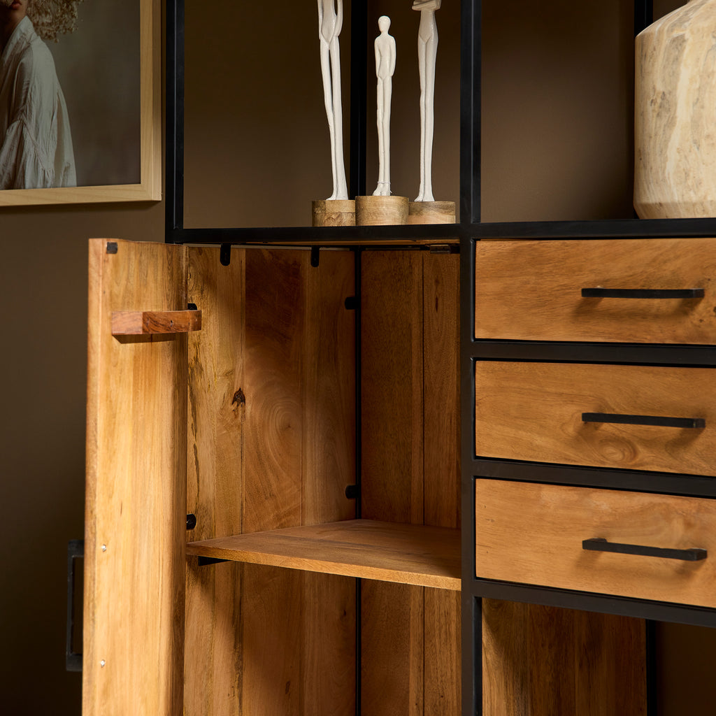 Regalschrank Delta Supreme XXL – Wandschrank aus Mangoholz mit Metallgestell, 2 große & 2 kleine Türen, 3 Schubladen, 160 x 45 x 200 cm