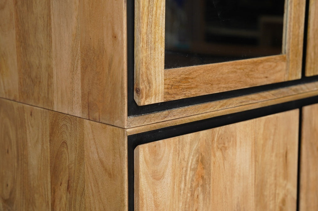 Vitrine Rois – Schrank aus Mangoholz & Metall mit 6 Türen, 160 x 45 x 200 cm