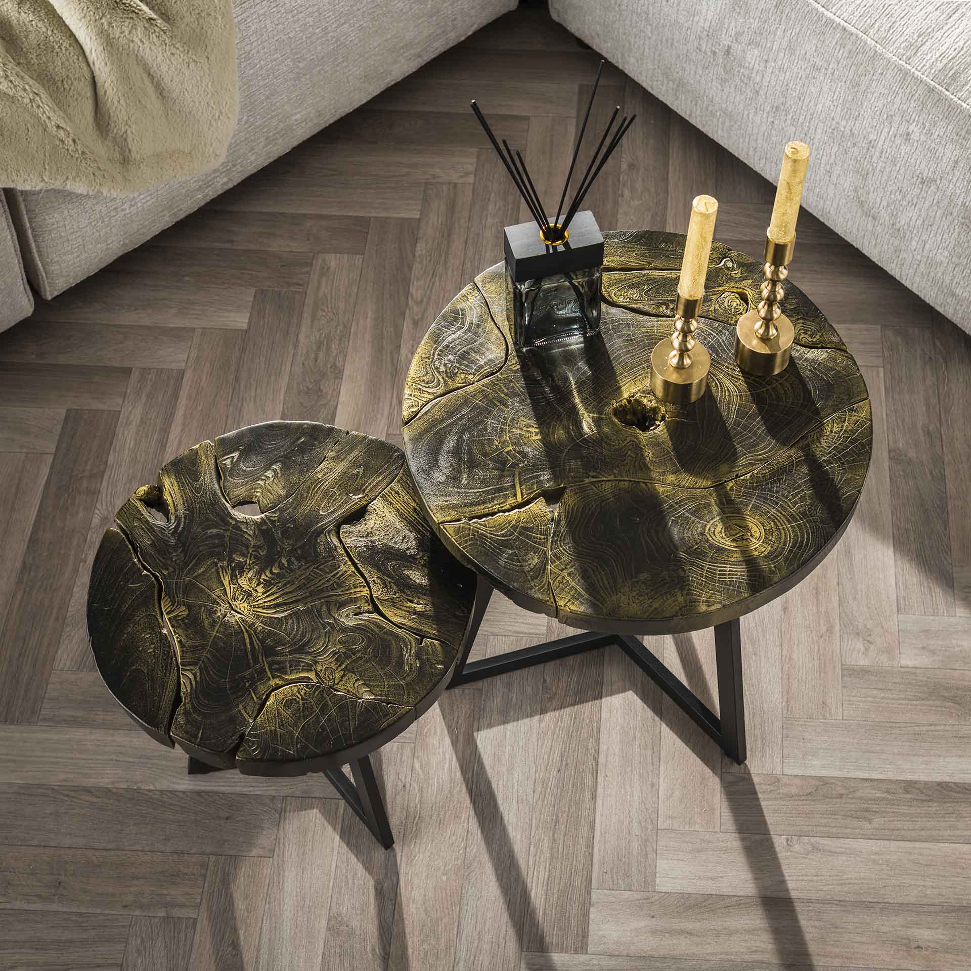 Couchtisch Set/2 Aurelio – runde Tische aus Teakholz mit Schwarz-Gold-Lackierung & Metallgestell, 50/41 cm