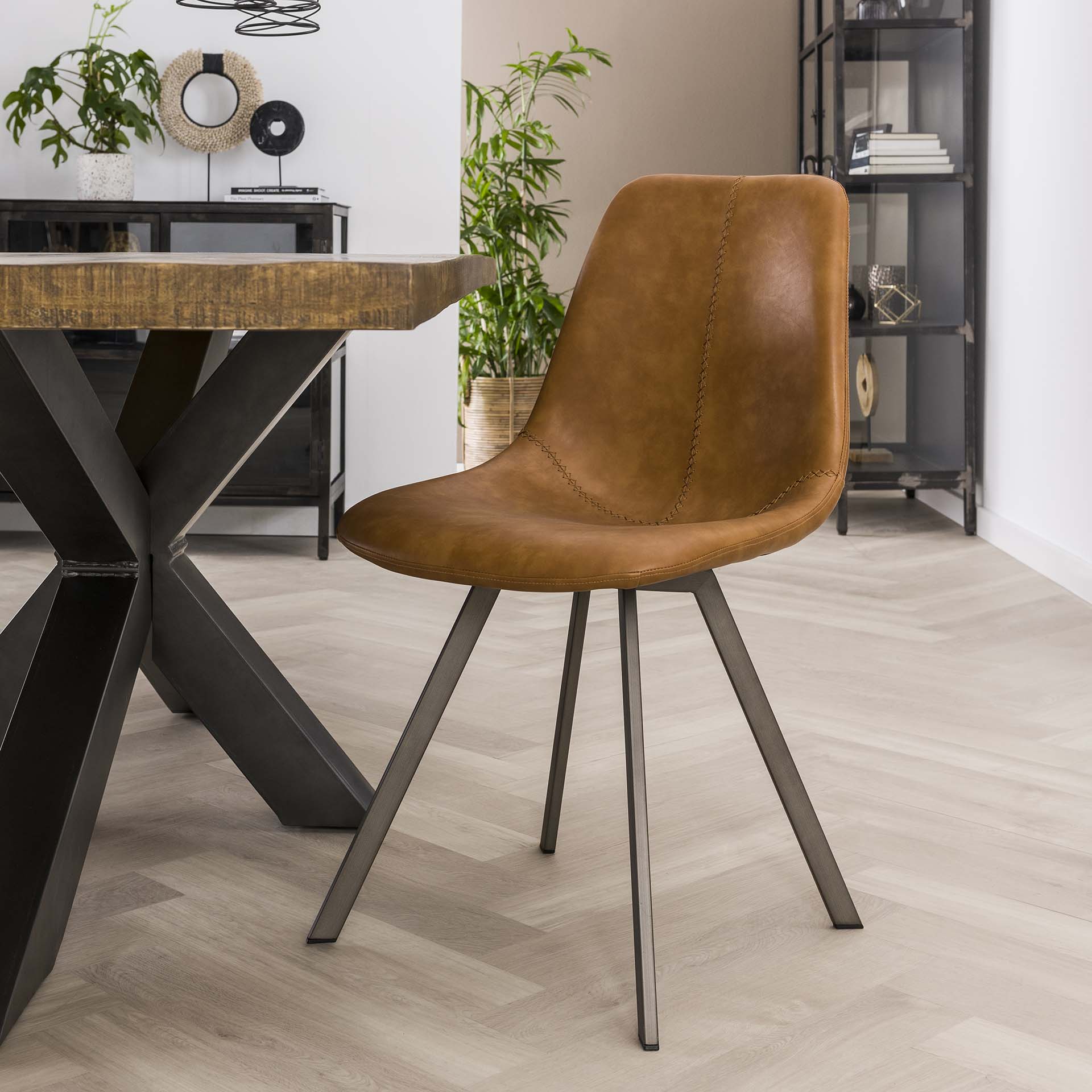 Stuhl – Prisma Pure – Saddle PU cowhide braun
