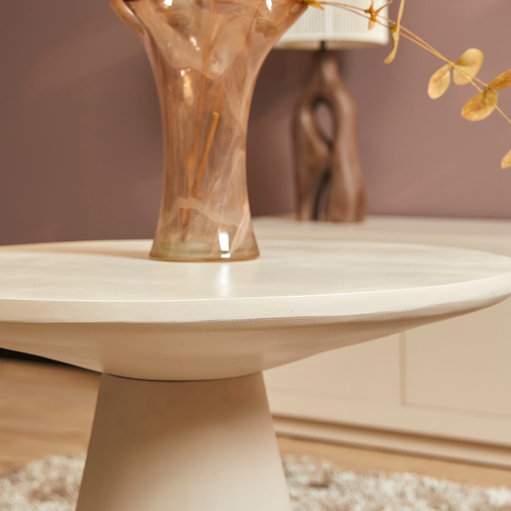 Couchtisch Bellis – Mangoholz mit Sand-Finish, einzigartiges Design, 60 x 60 x 55 cm
